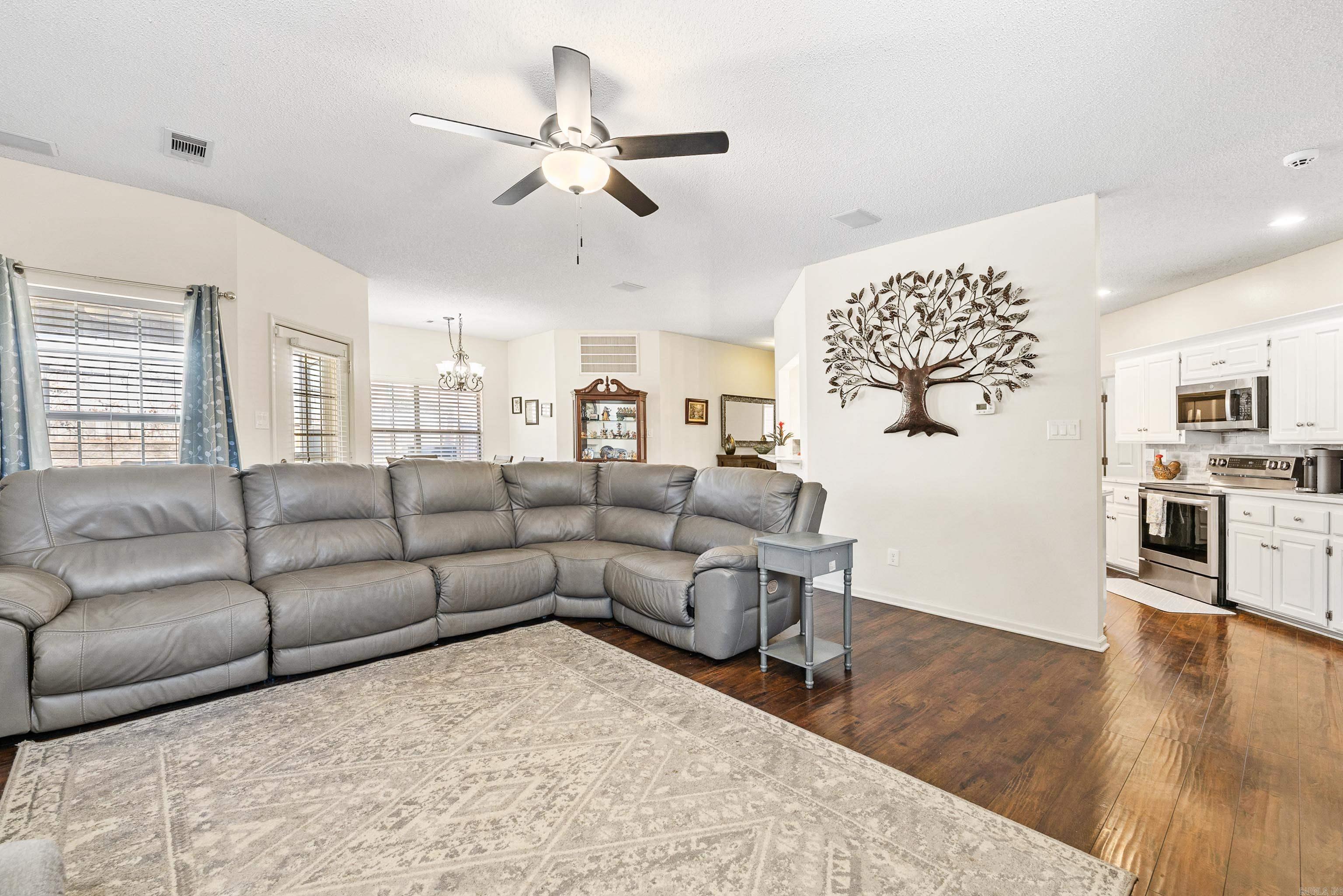 2806  Sundance  Benton, AR