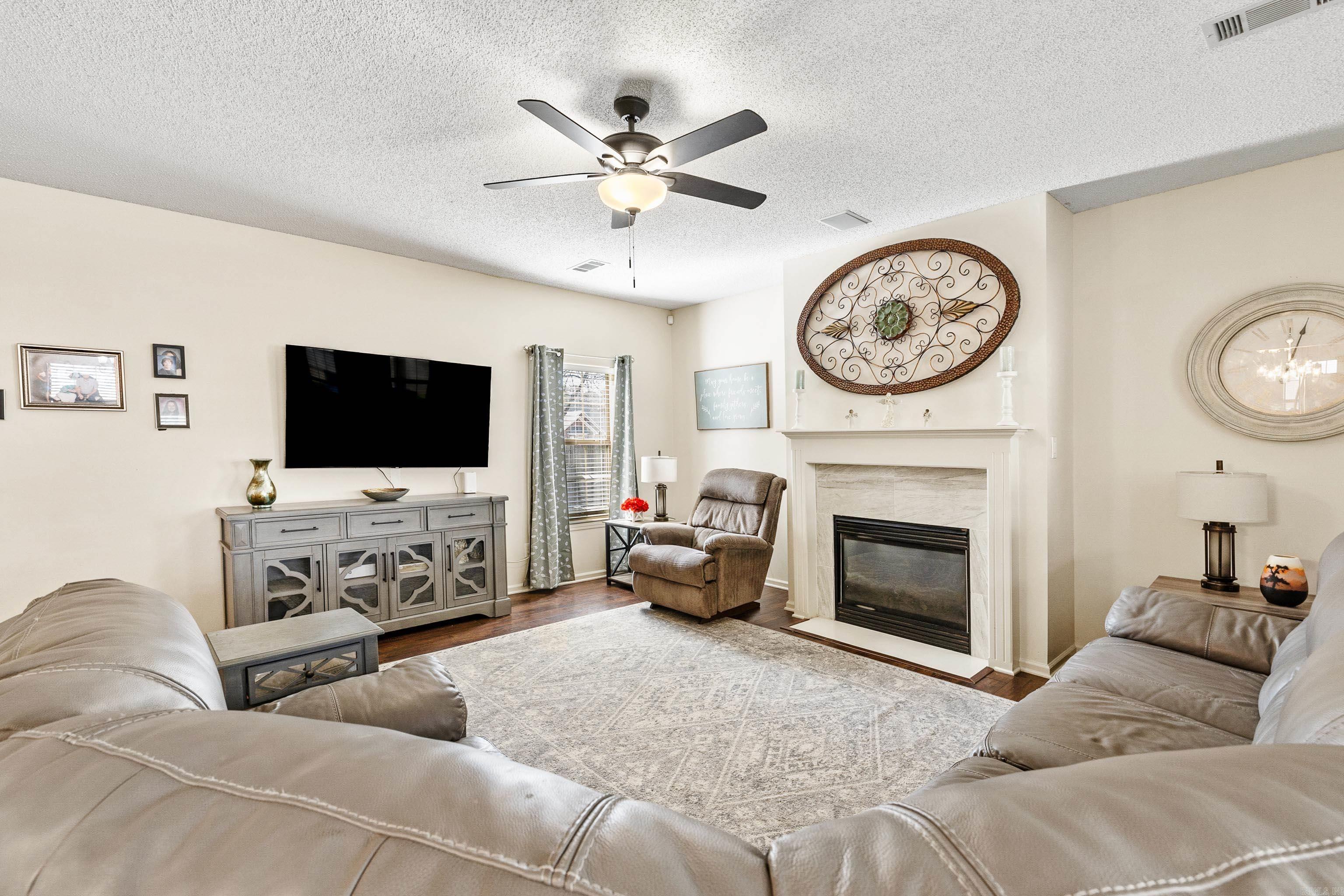 2806  Sundance  Benton, AR