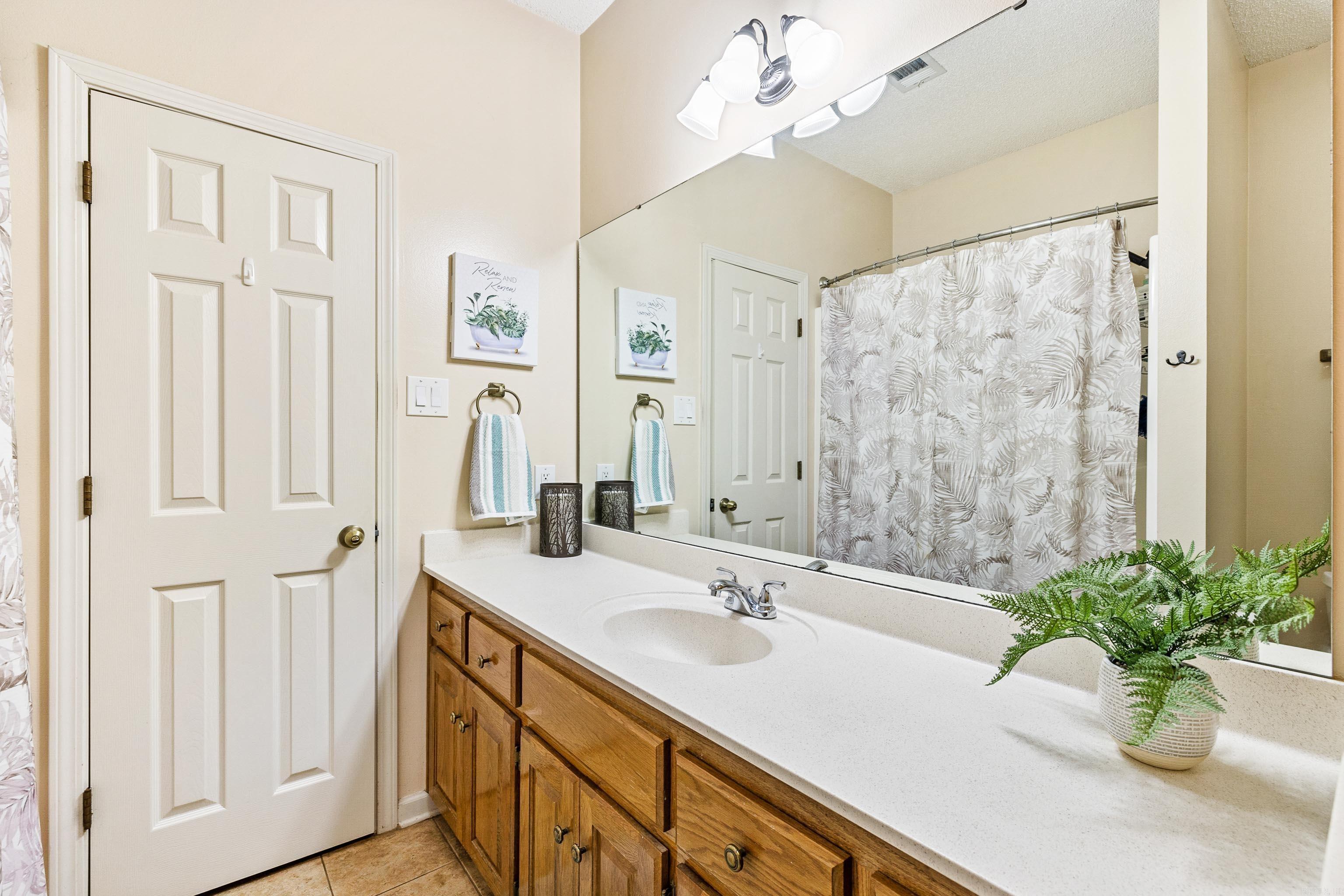 2806  Sundance  Benton, AR