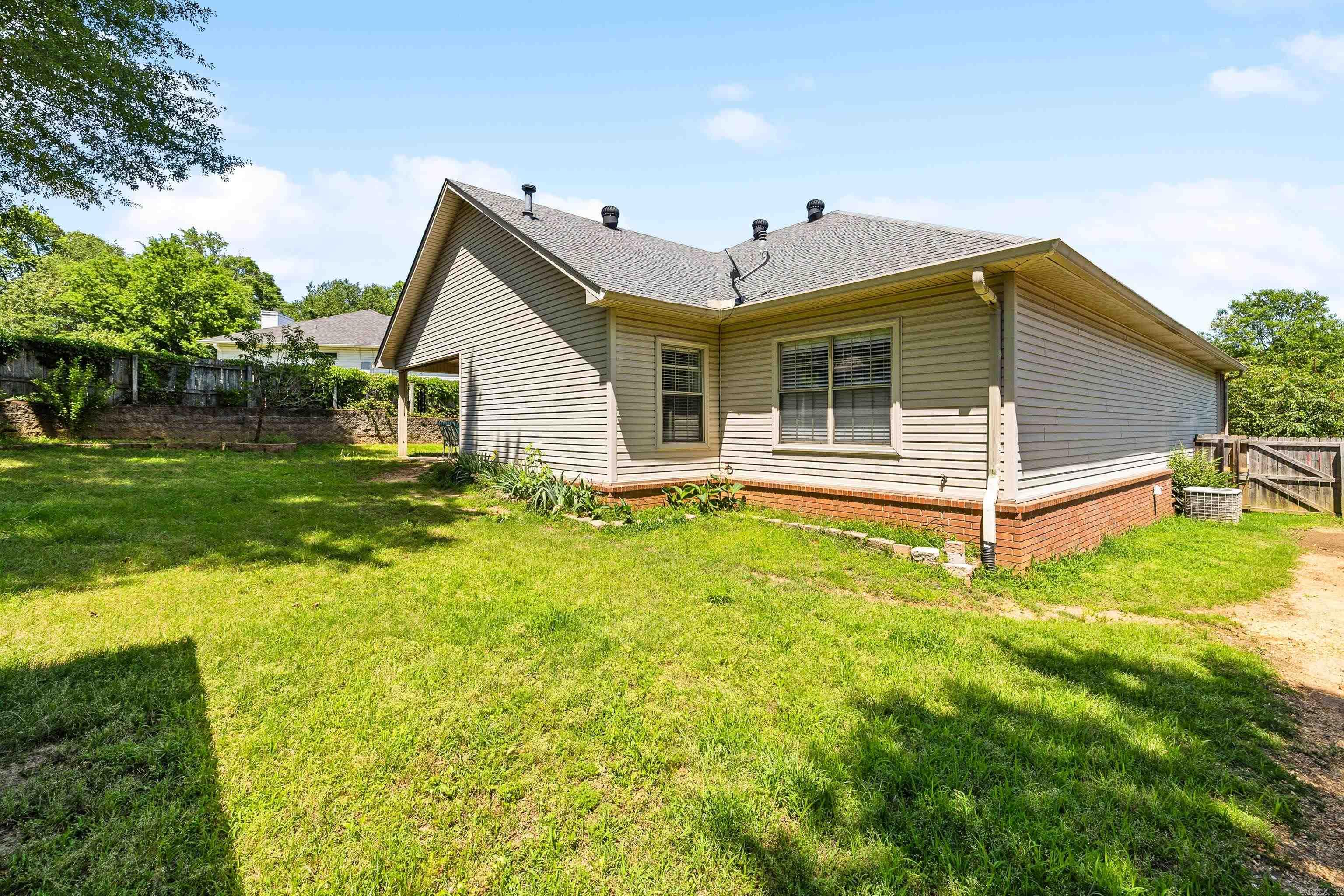 2806  Sundance  Benton, AR