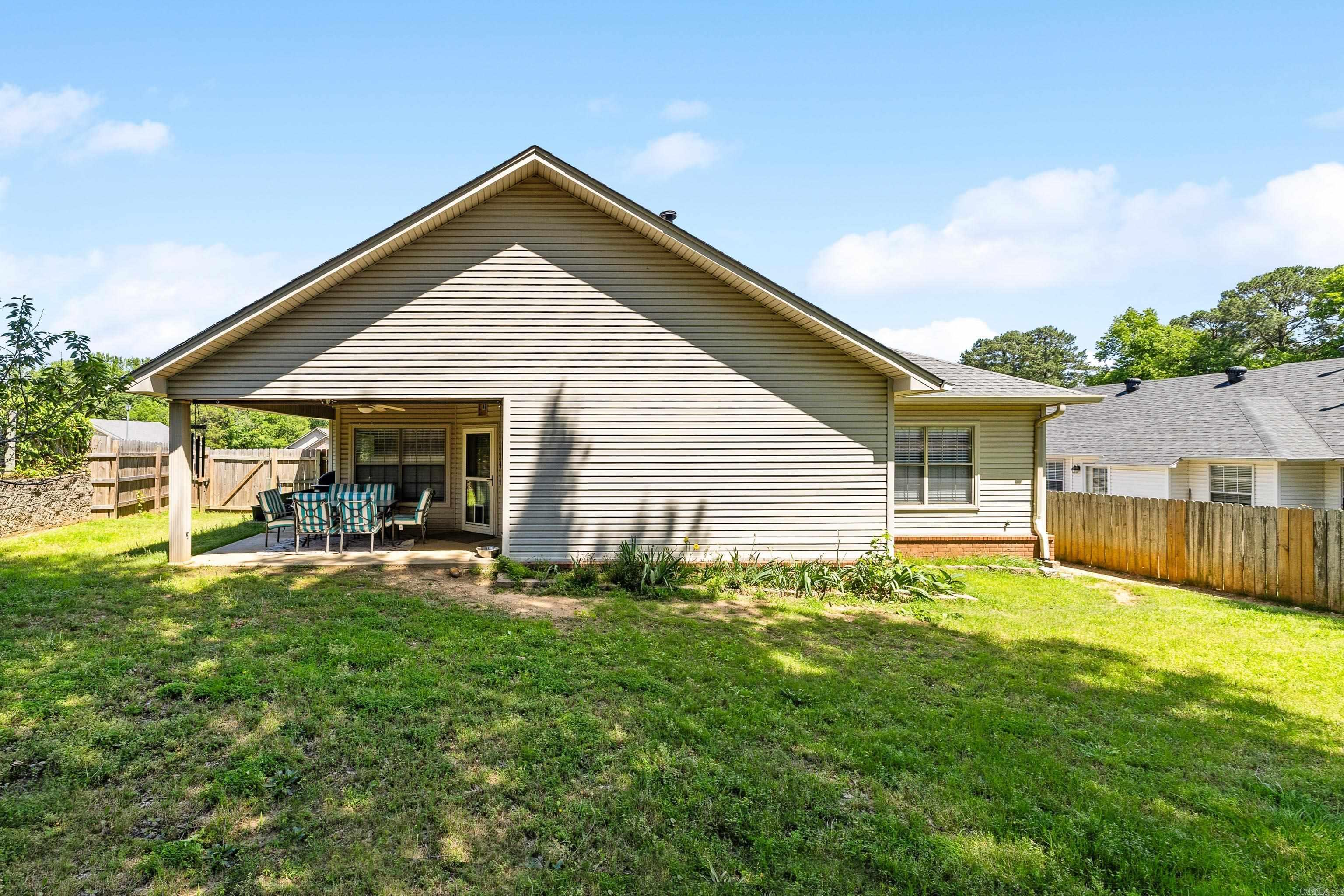 2806  Sundance  Benton, AR