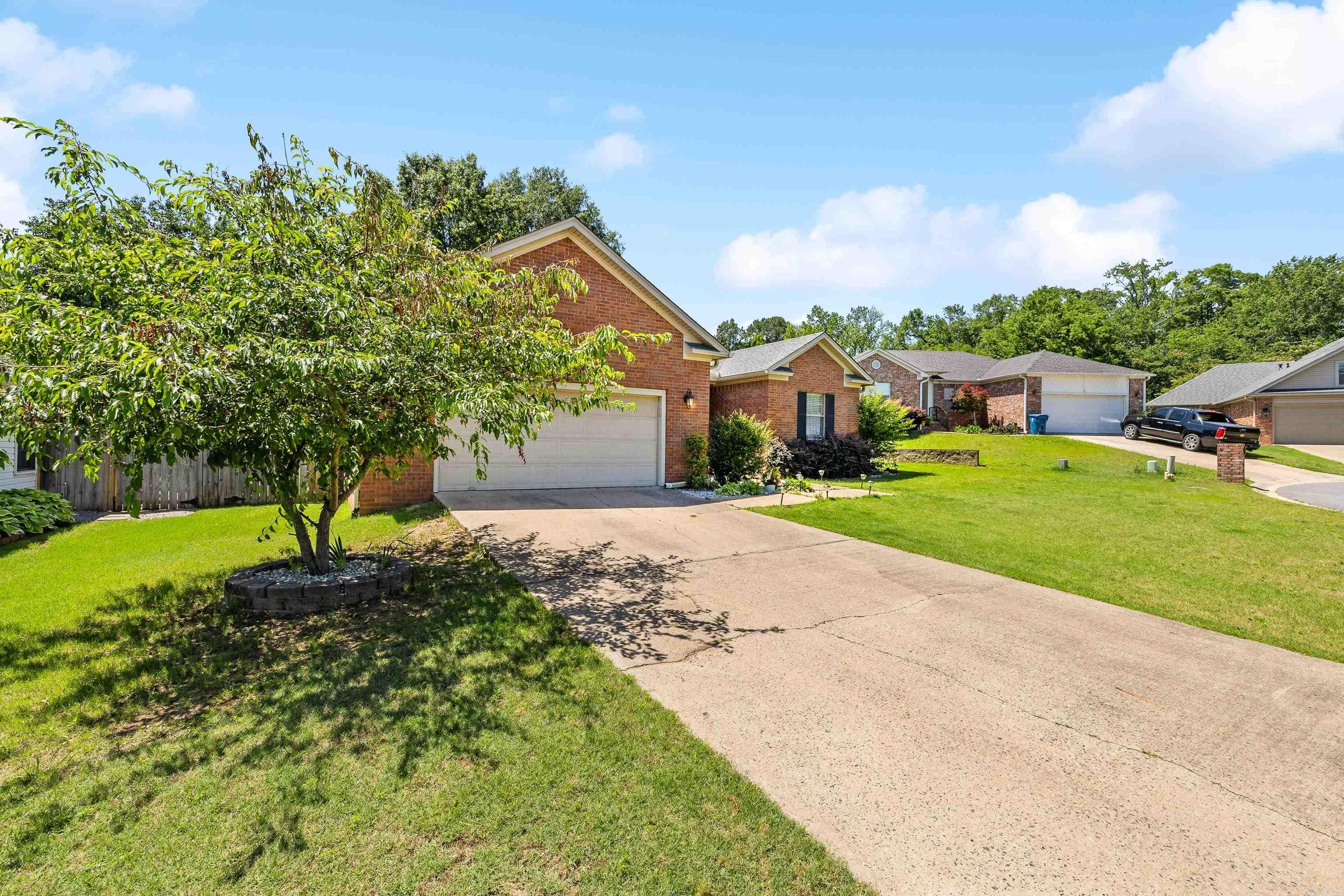 2806  Sundance  Benton, AR