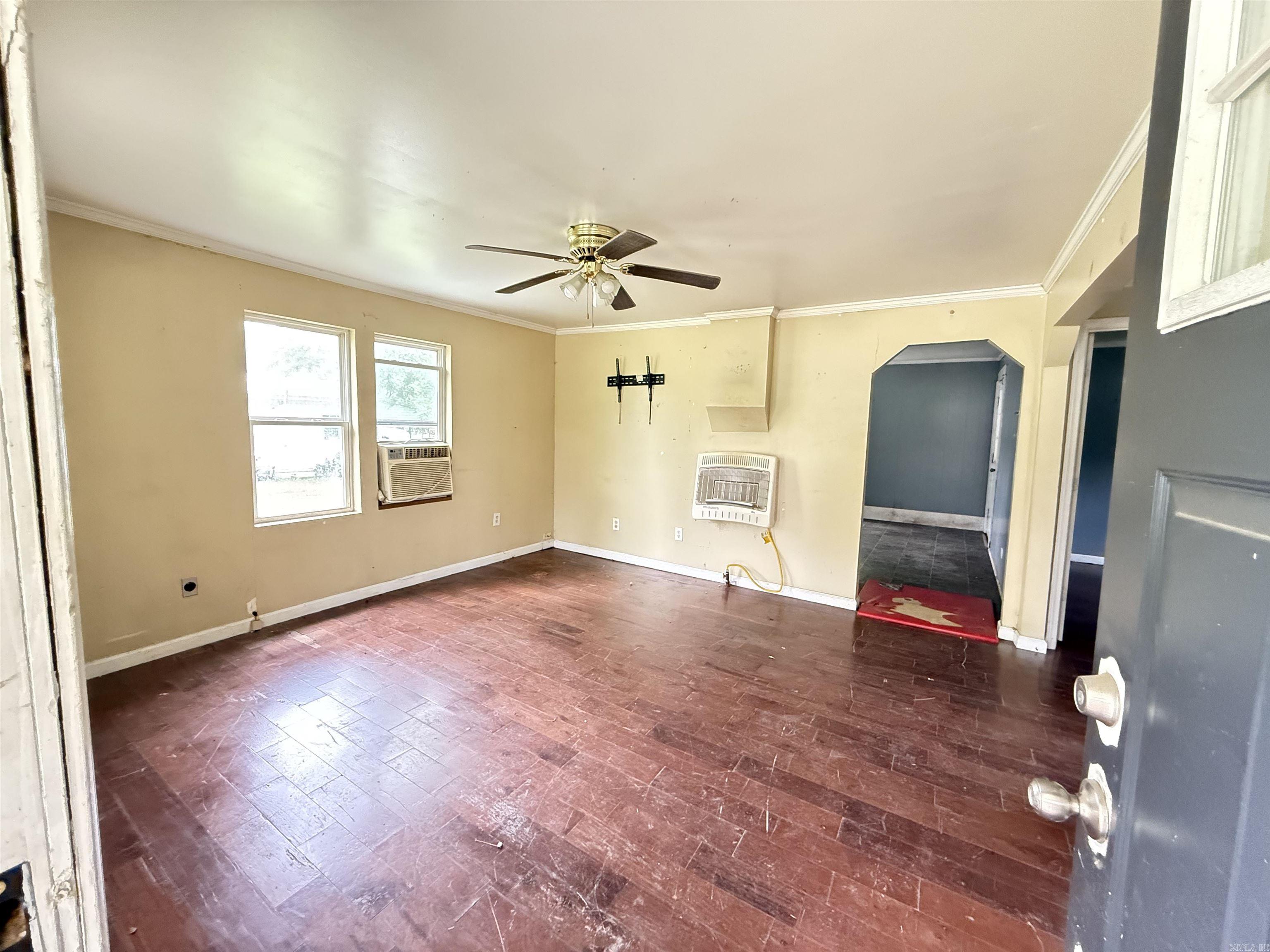 414 E 1st  Rector, AR