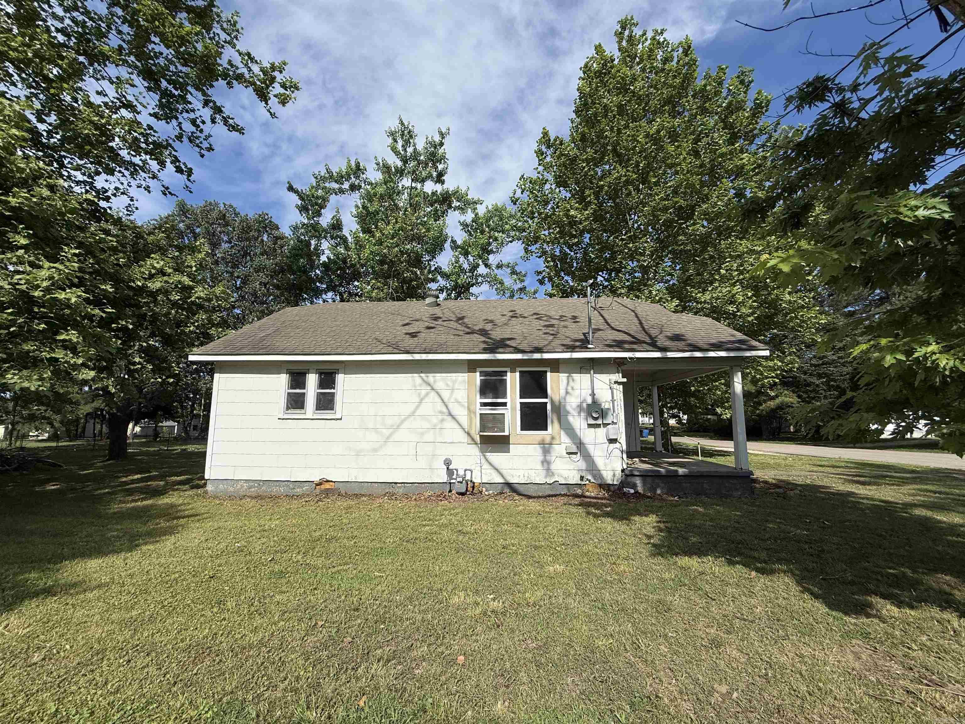 414 E 1st  Rector, AR
