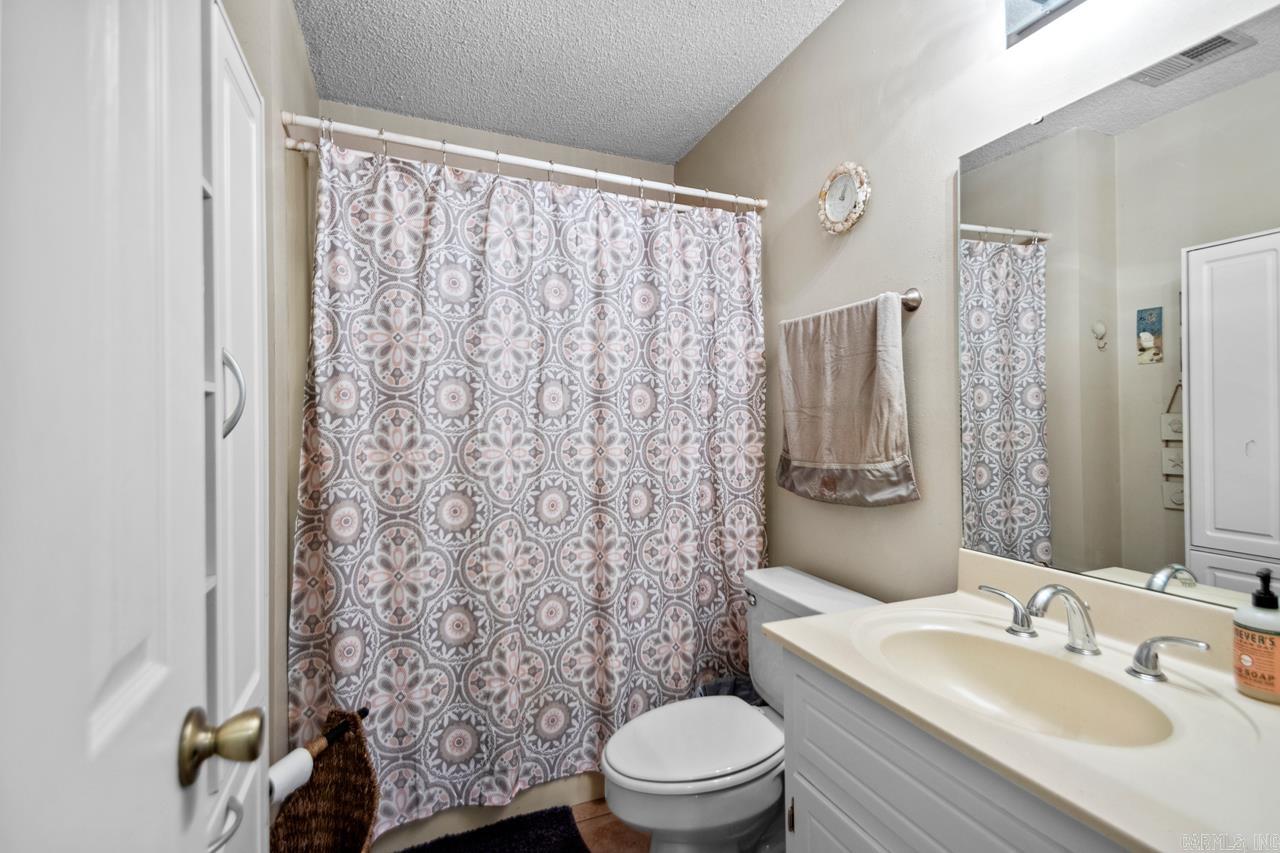 6221  Bray  Benton, AR