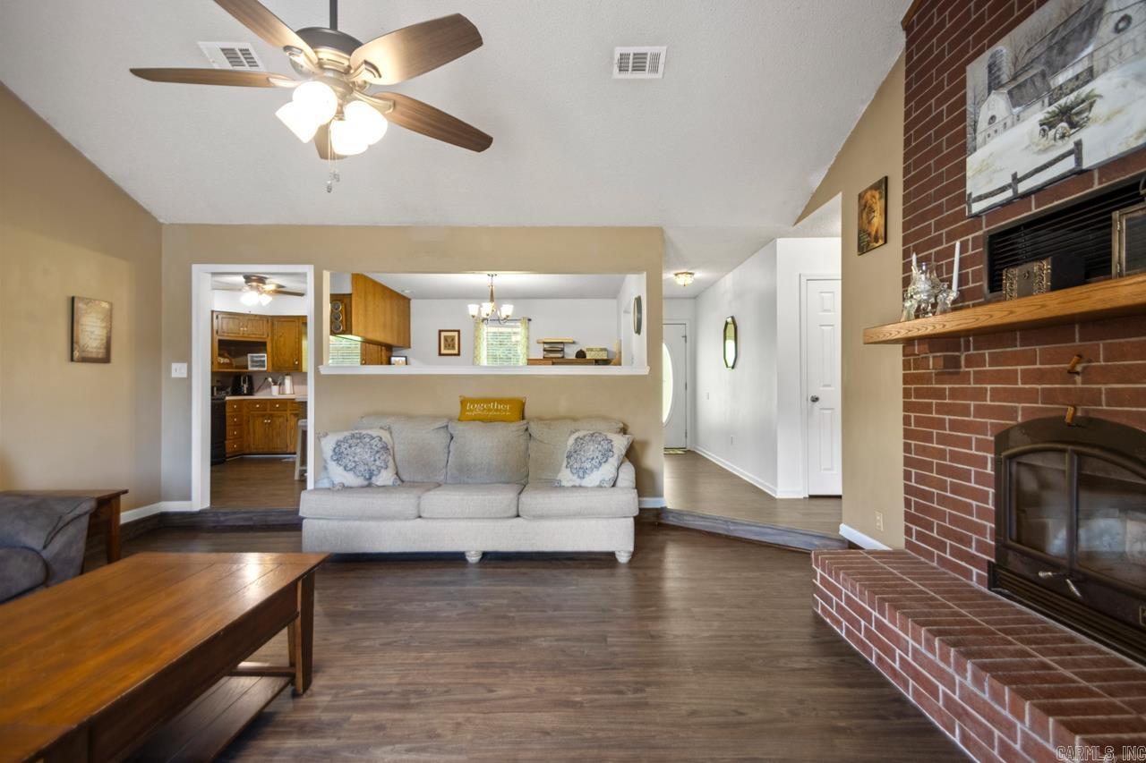 6221  Bray  Benton, AR