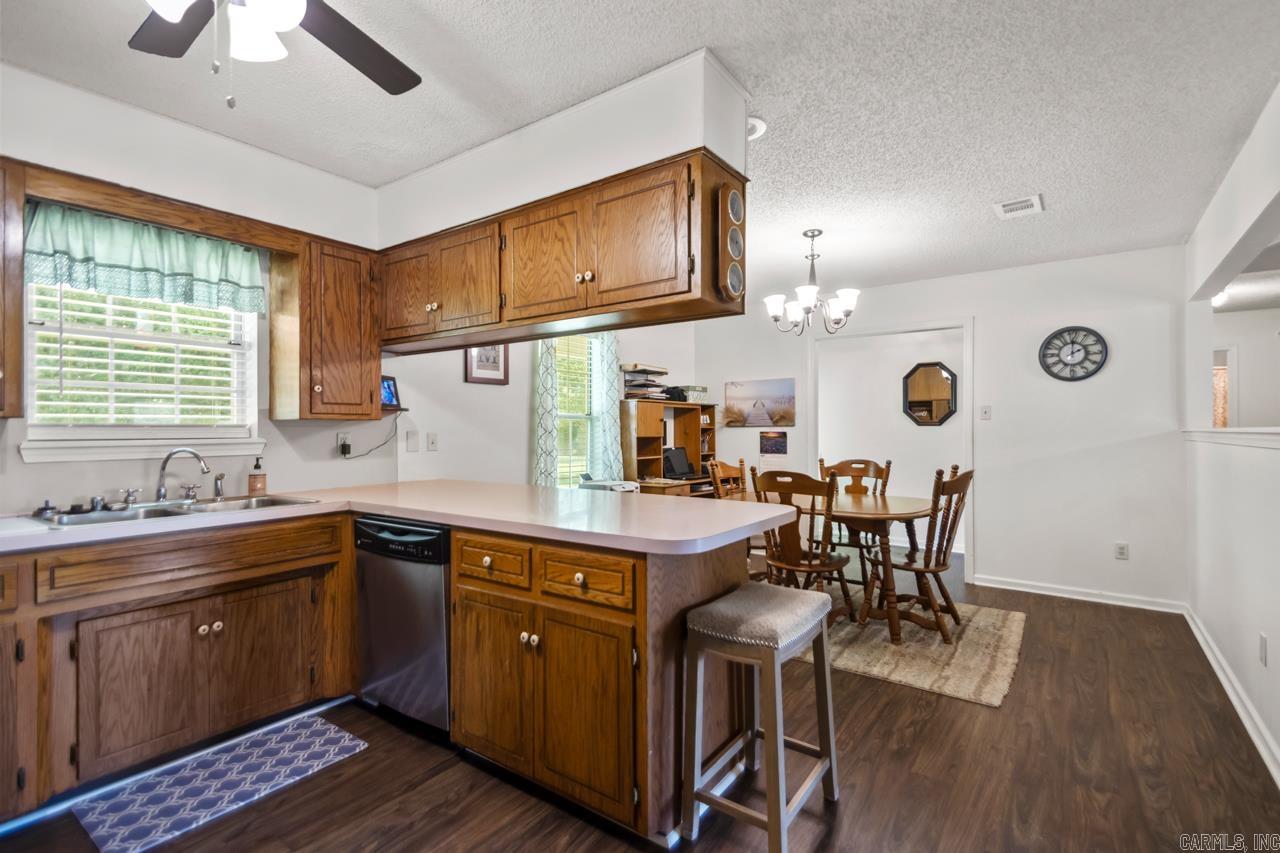 6221  Bray  Benton, AR