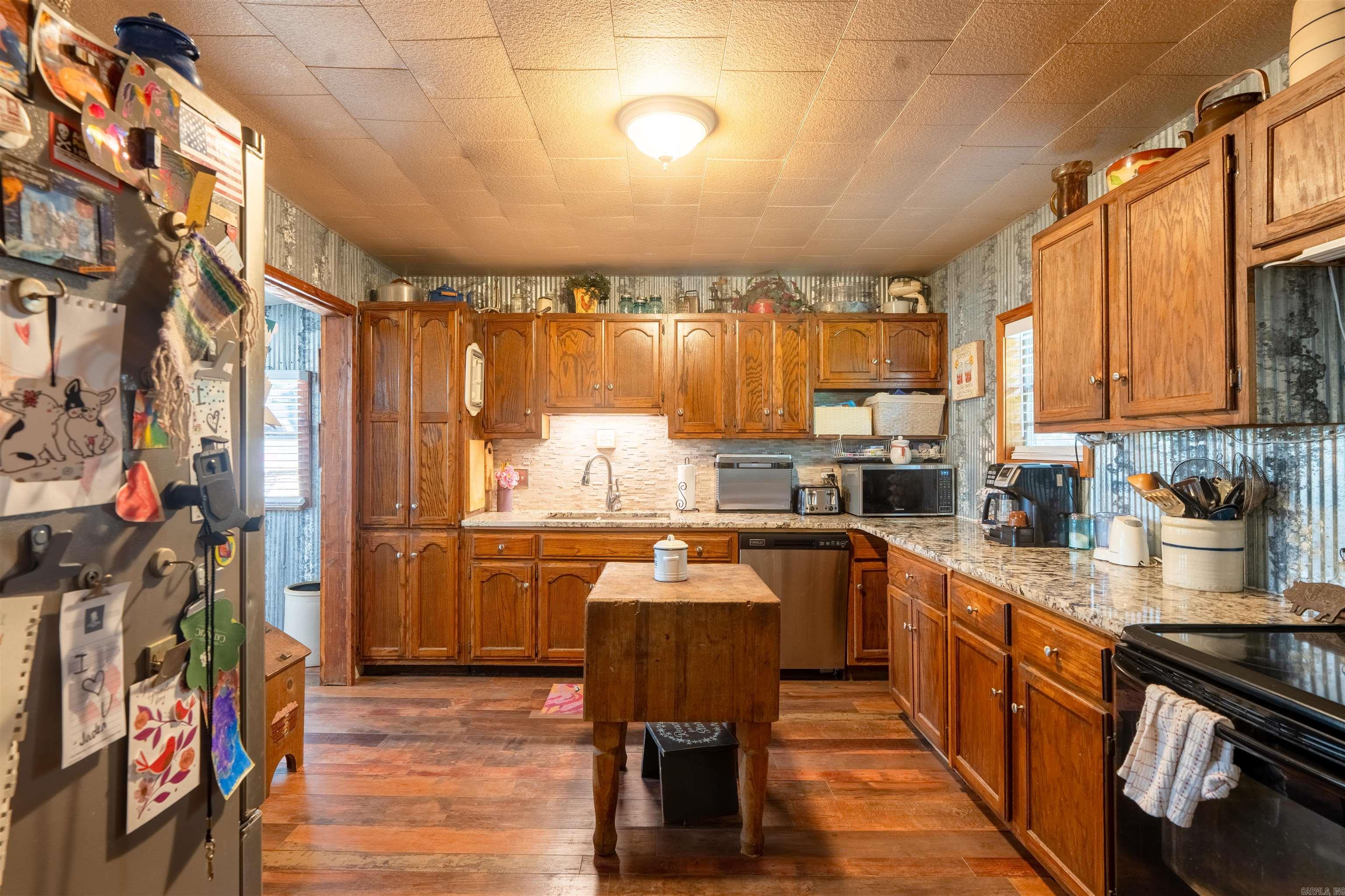 87 Panther Valley Dr Drasco, AR 72530