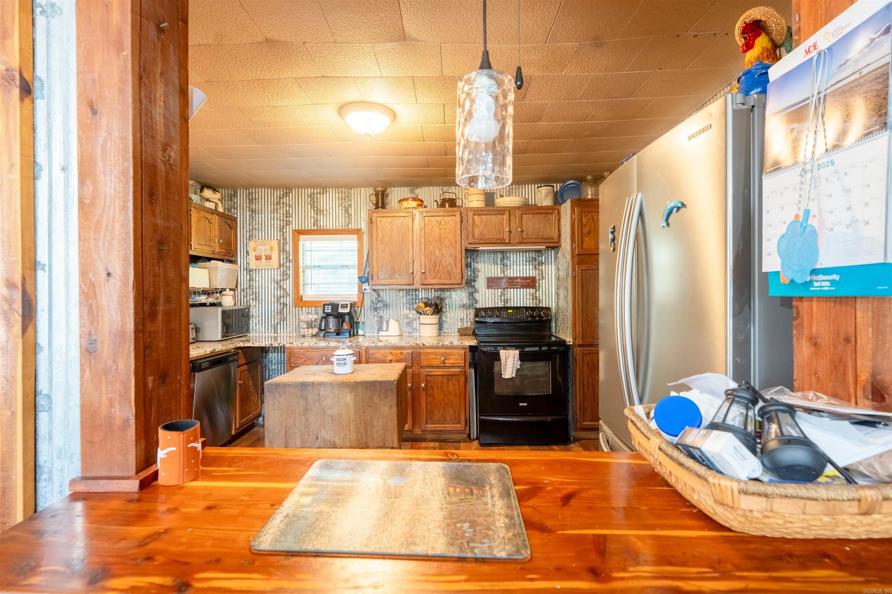 87 Panther Valley Dr Drasco, AR 72530