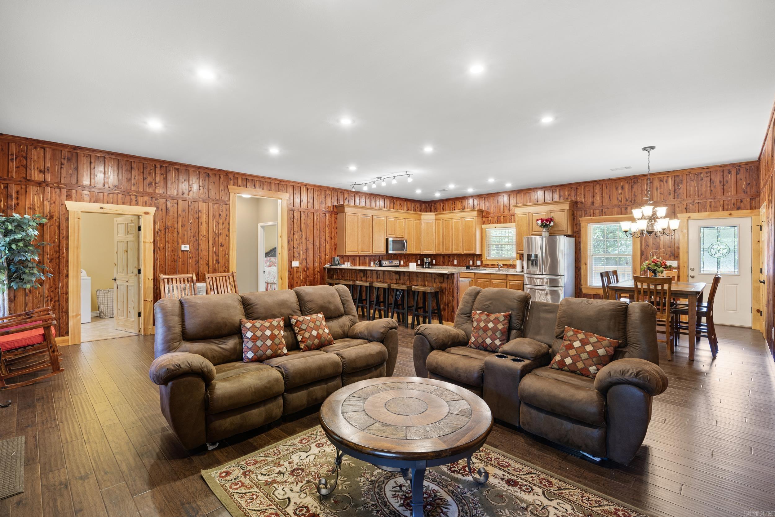 5176  CR 5099  Pettigrew, AR