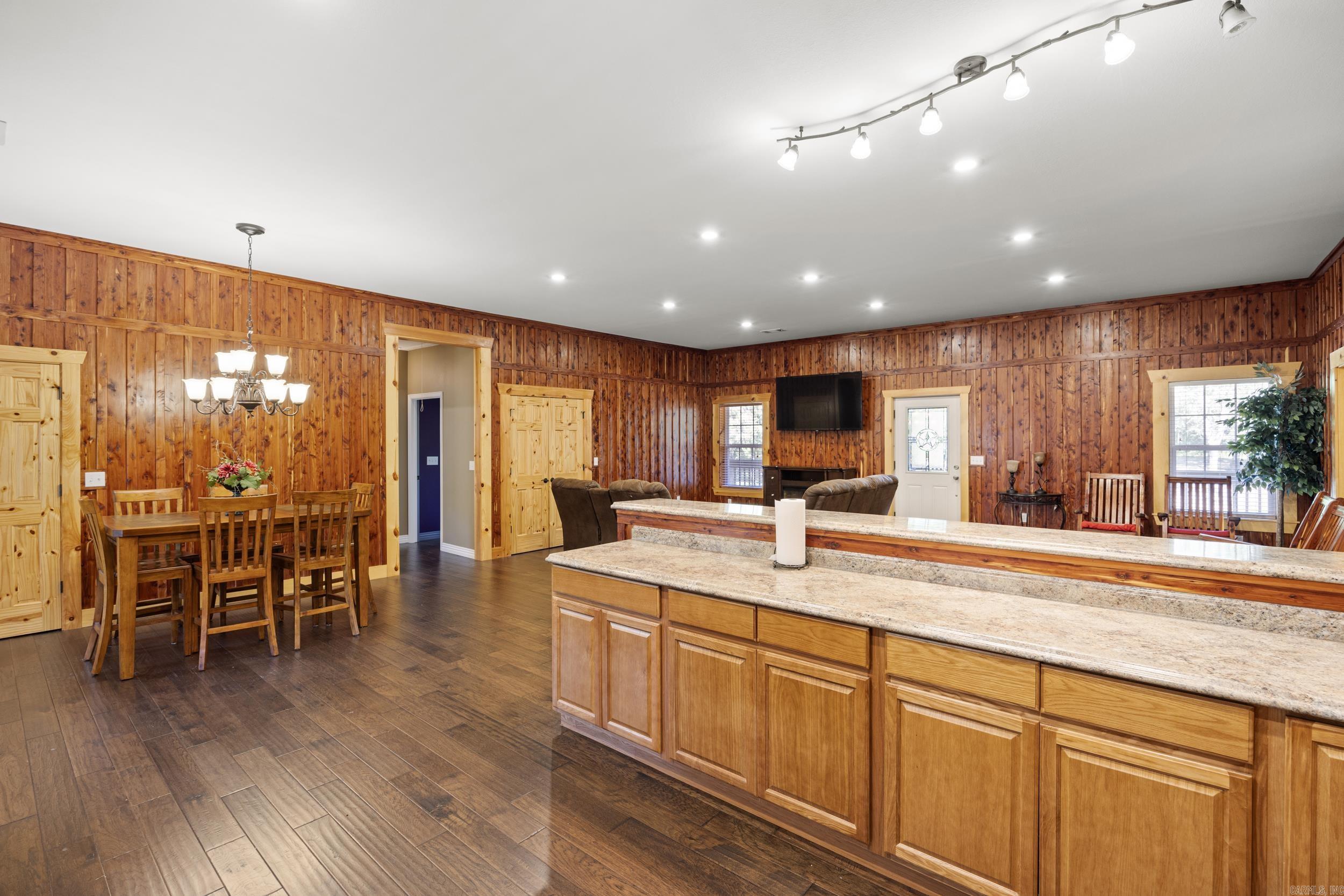 5176  CR 5099  Pettigrew, AR