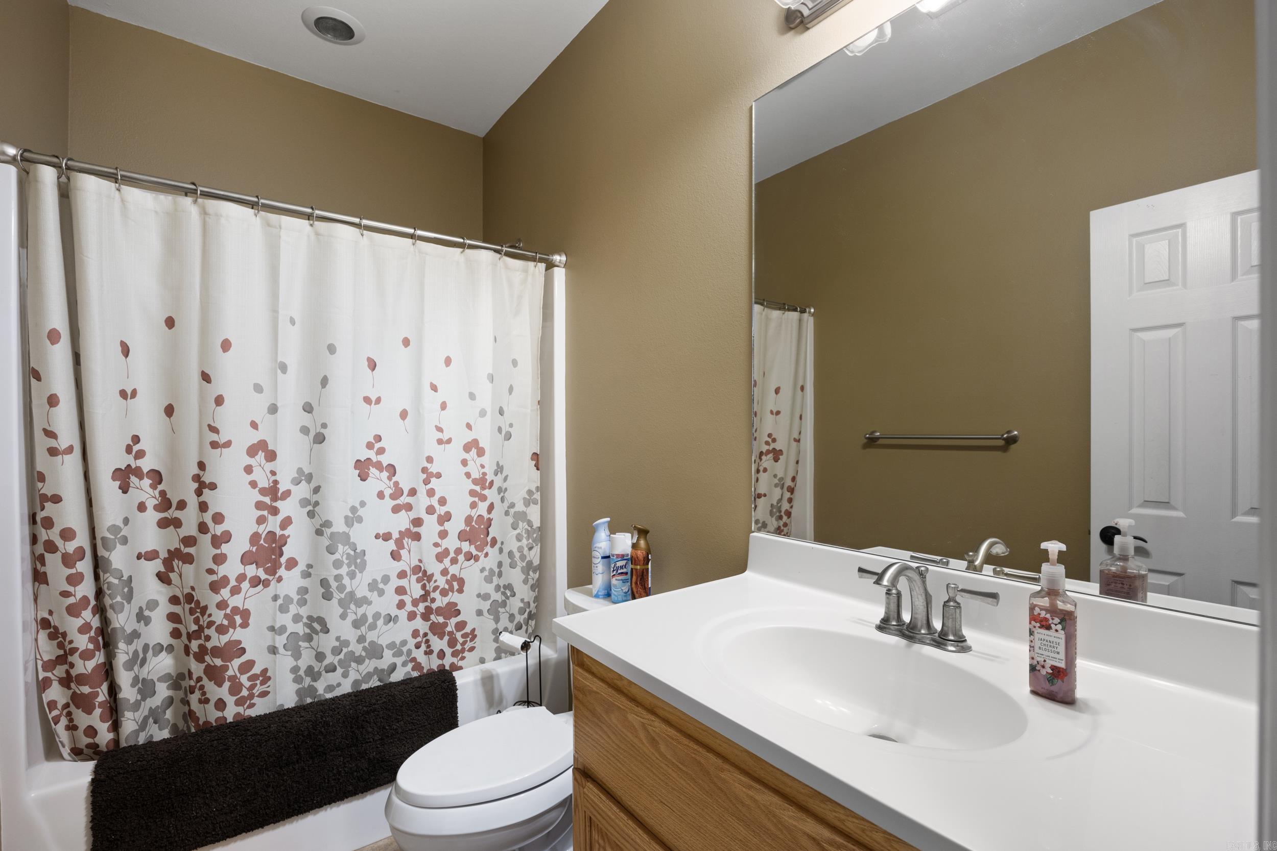 5176  CR 5099  Pettigrew, AR