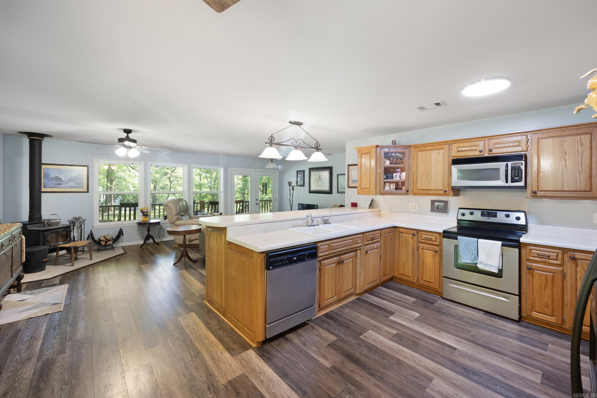 5176  CR 5099  Pettigrew, AR