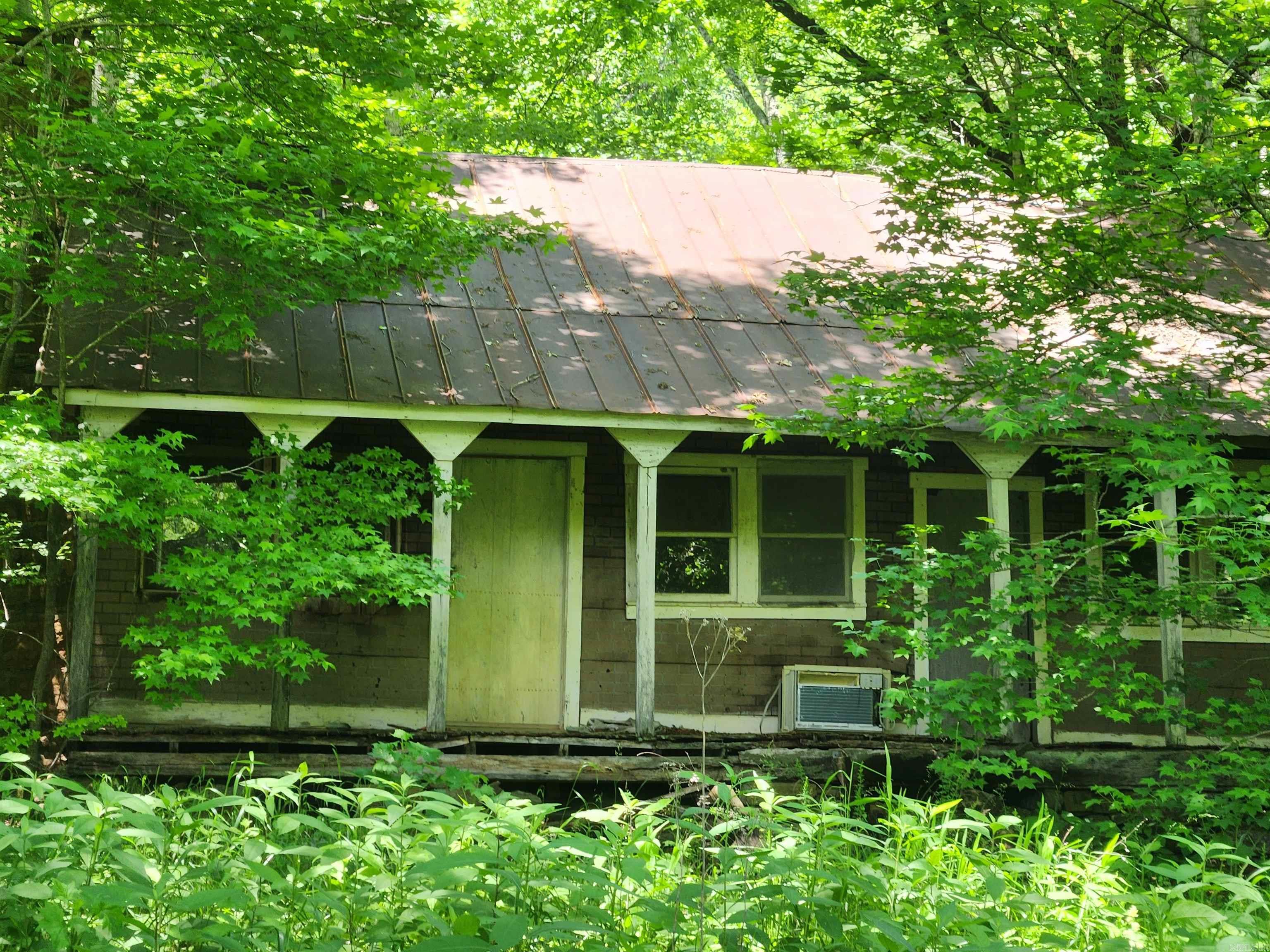 5176 CR 5099 Pettigrew, AR 72752