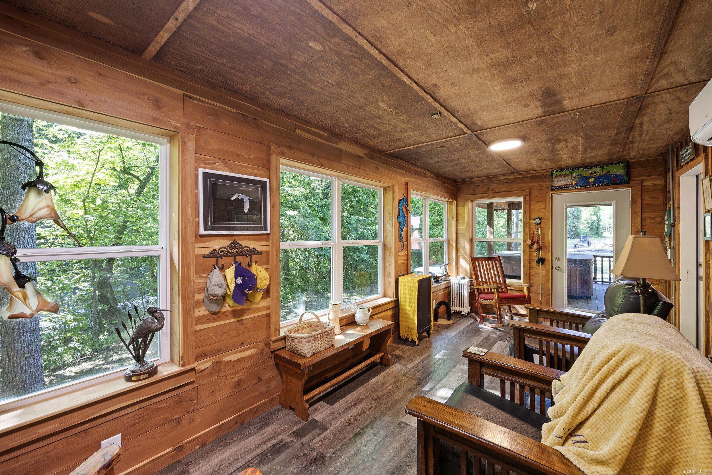 5176  CR 5099  Pettigrew, AR