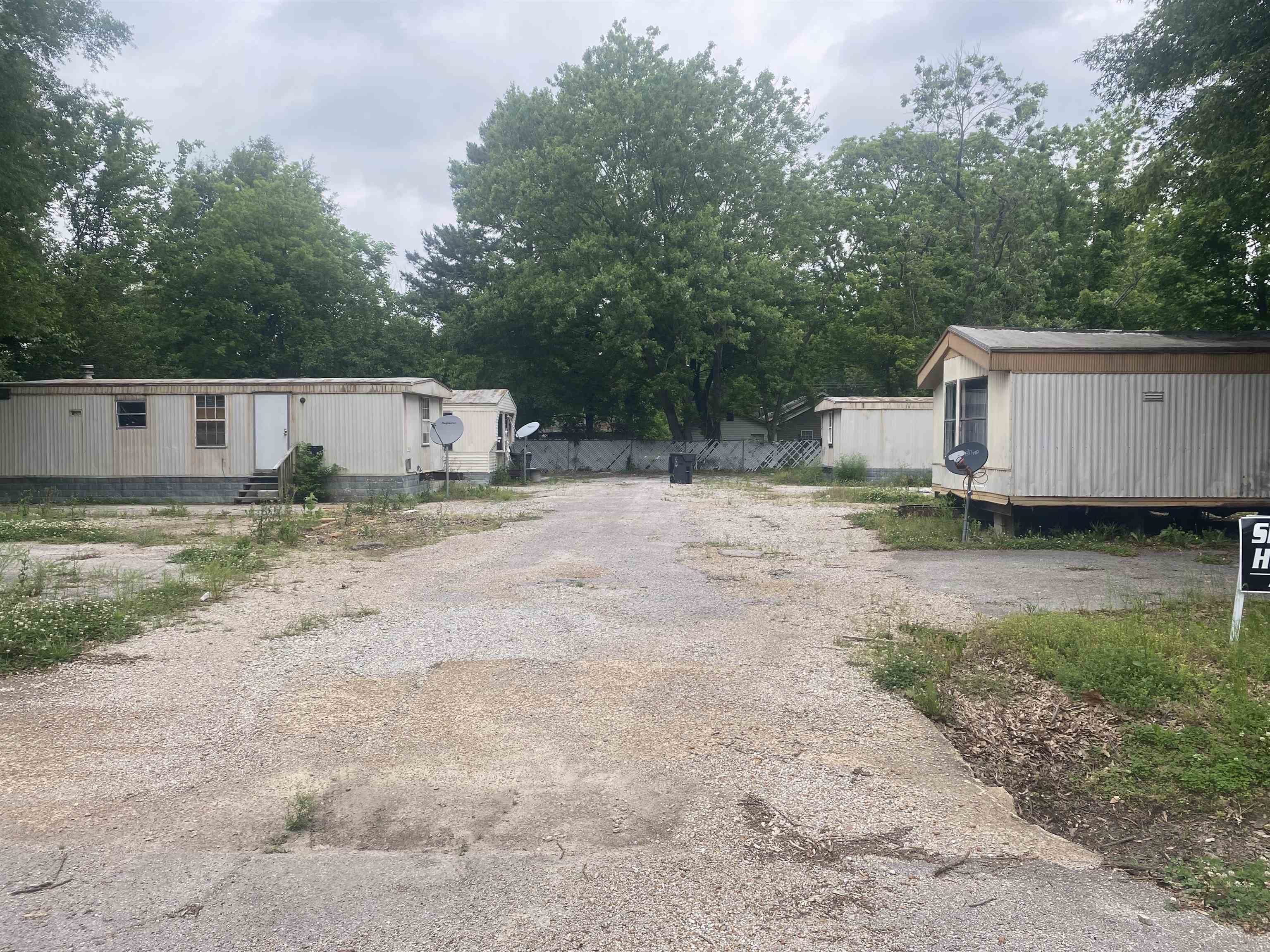 212-215  Pecan  Jonesboro, AR