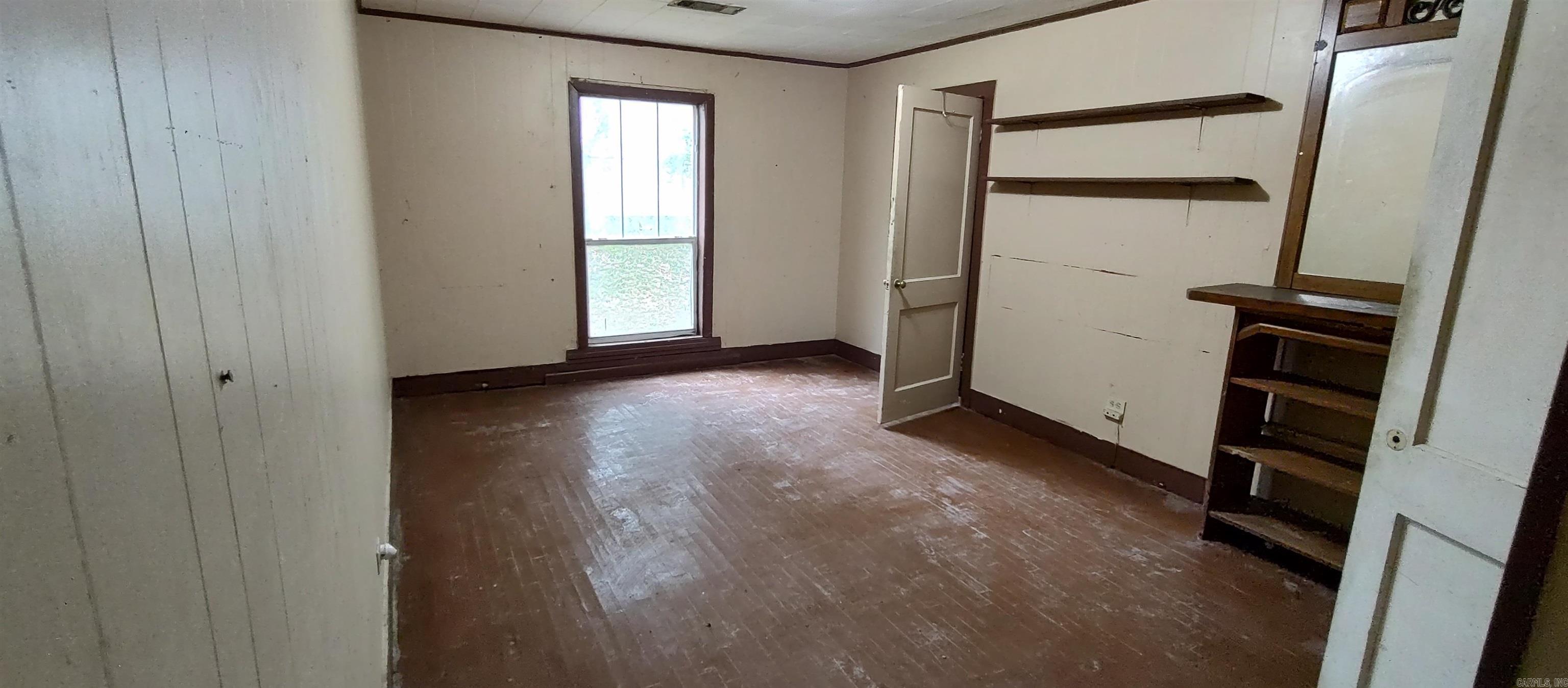 1069  Elm St.  Camden, AR