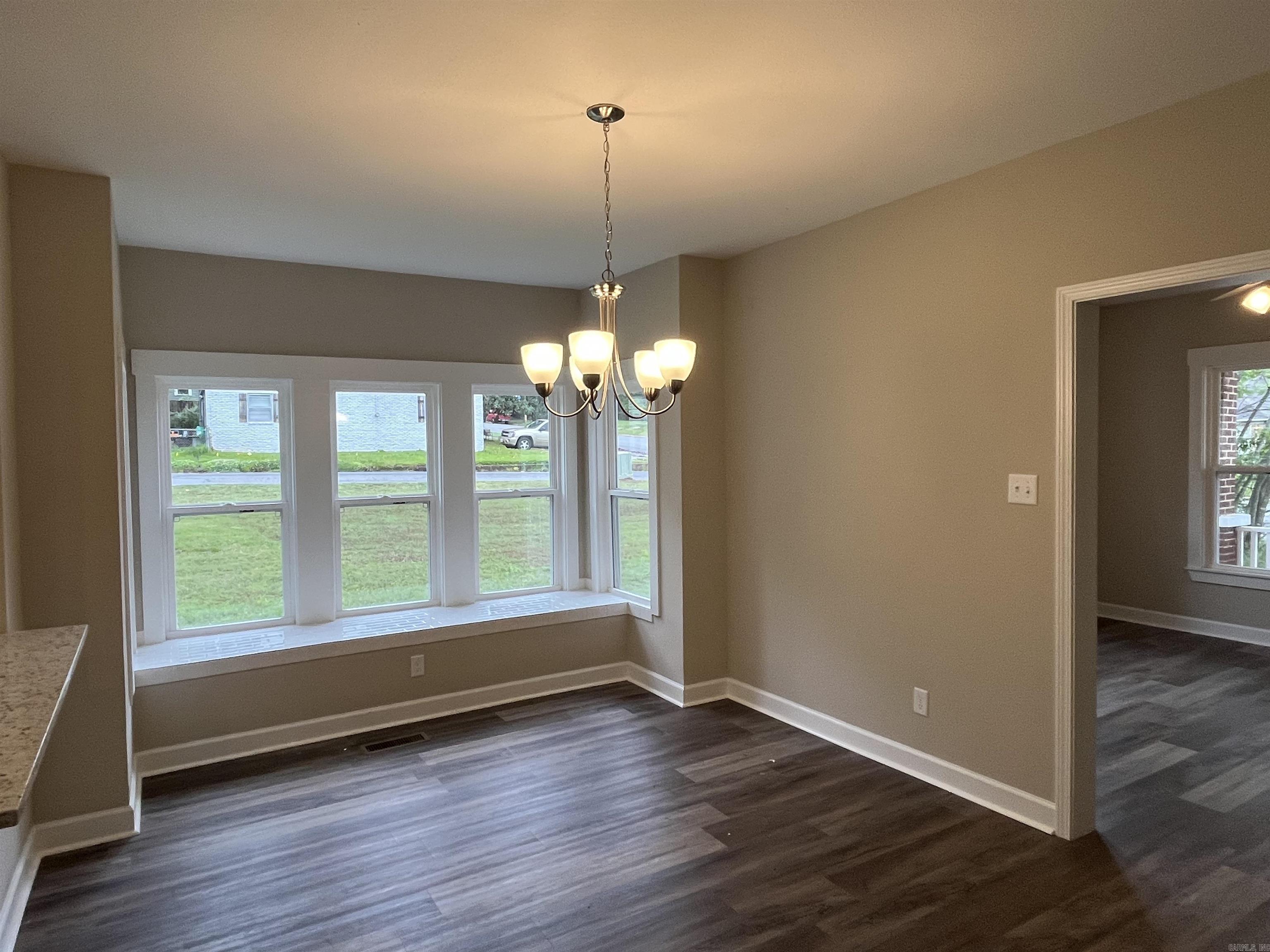 619  S Market  Benton, AR