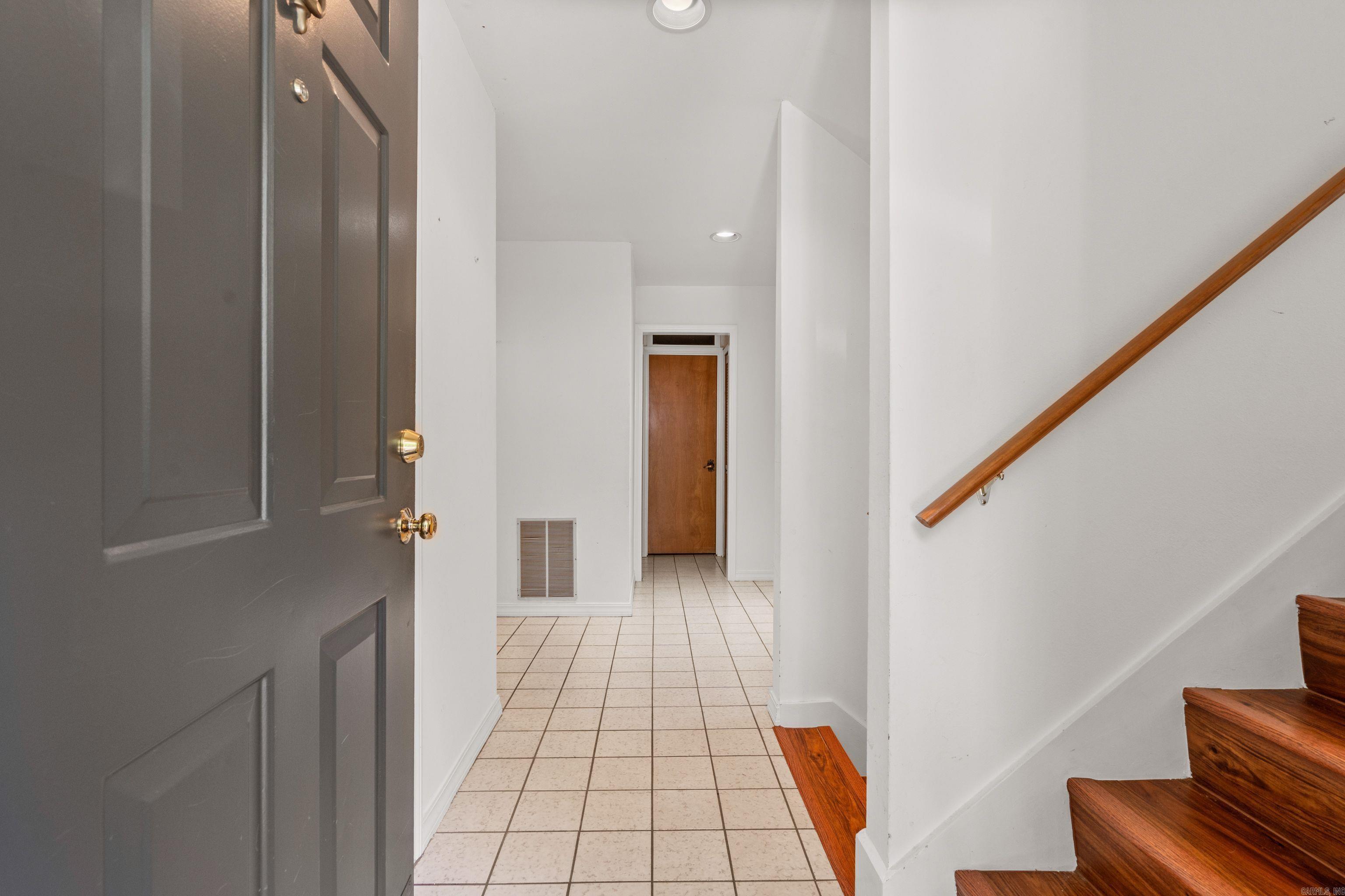 90 Silver Point Unit 4 Drive Mount Ida, AR 71957