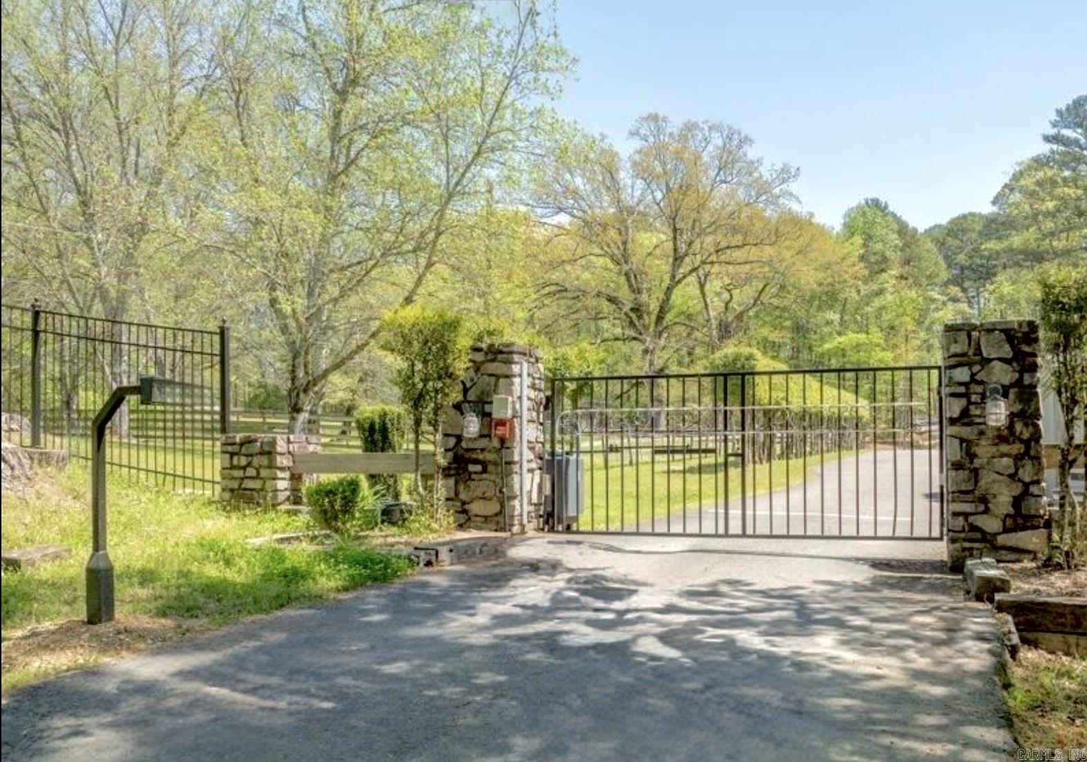 90  Silver Point Unit 4  Mount Ida, AR