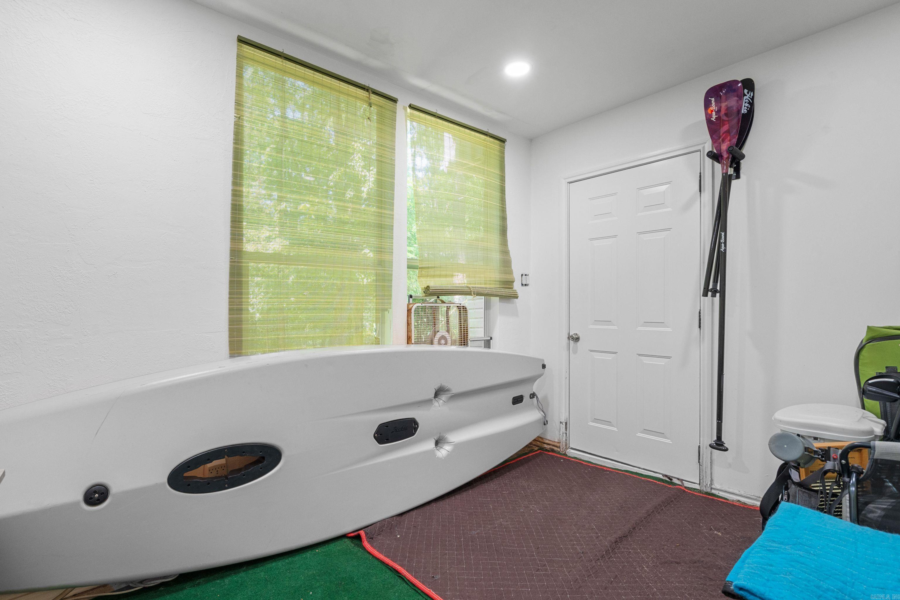 90  Silver Point Unit 4  Mount Ida, AR