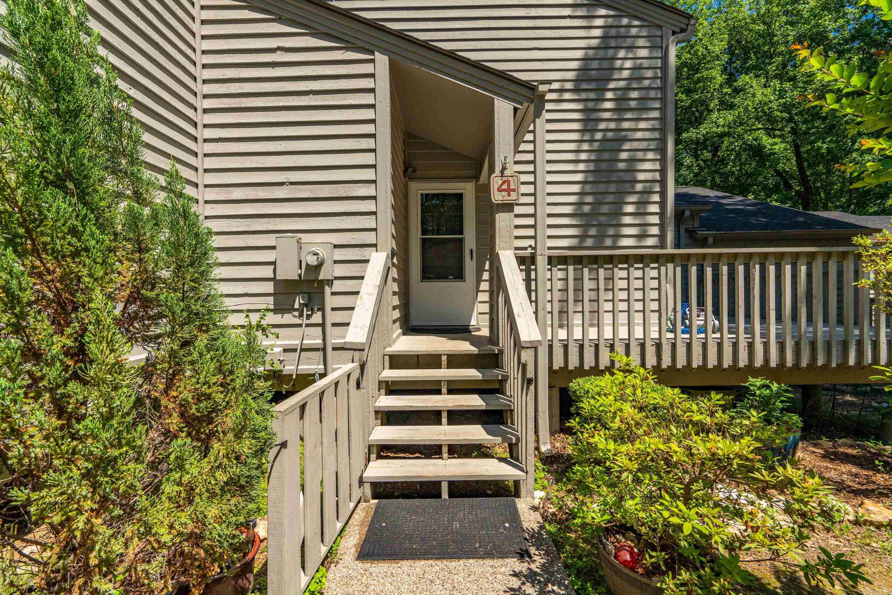 90  Silver Point Unit 4  Mount Ida, AR