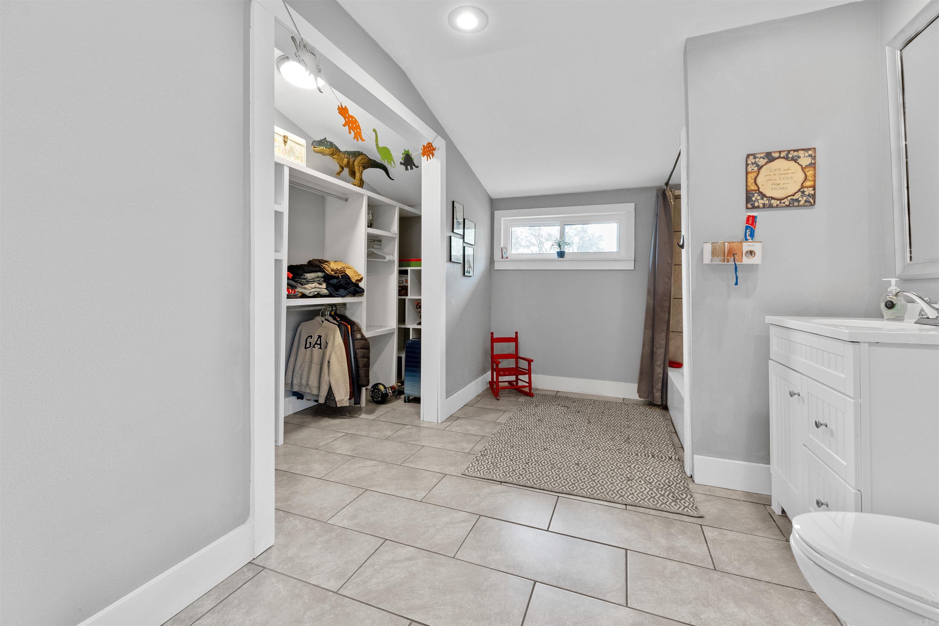 219 W D Ave.  North Little Rock, AR