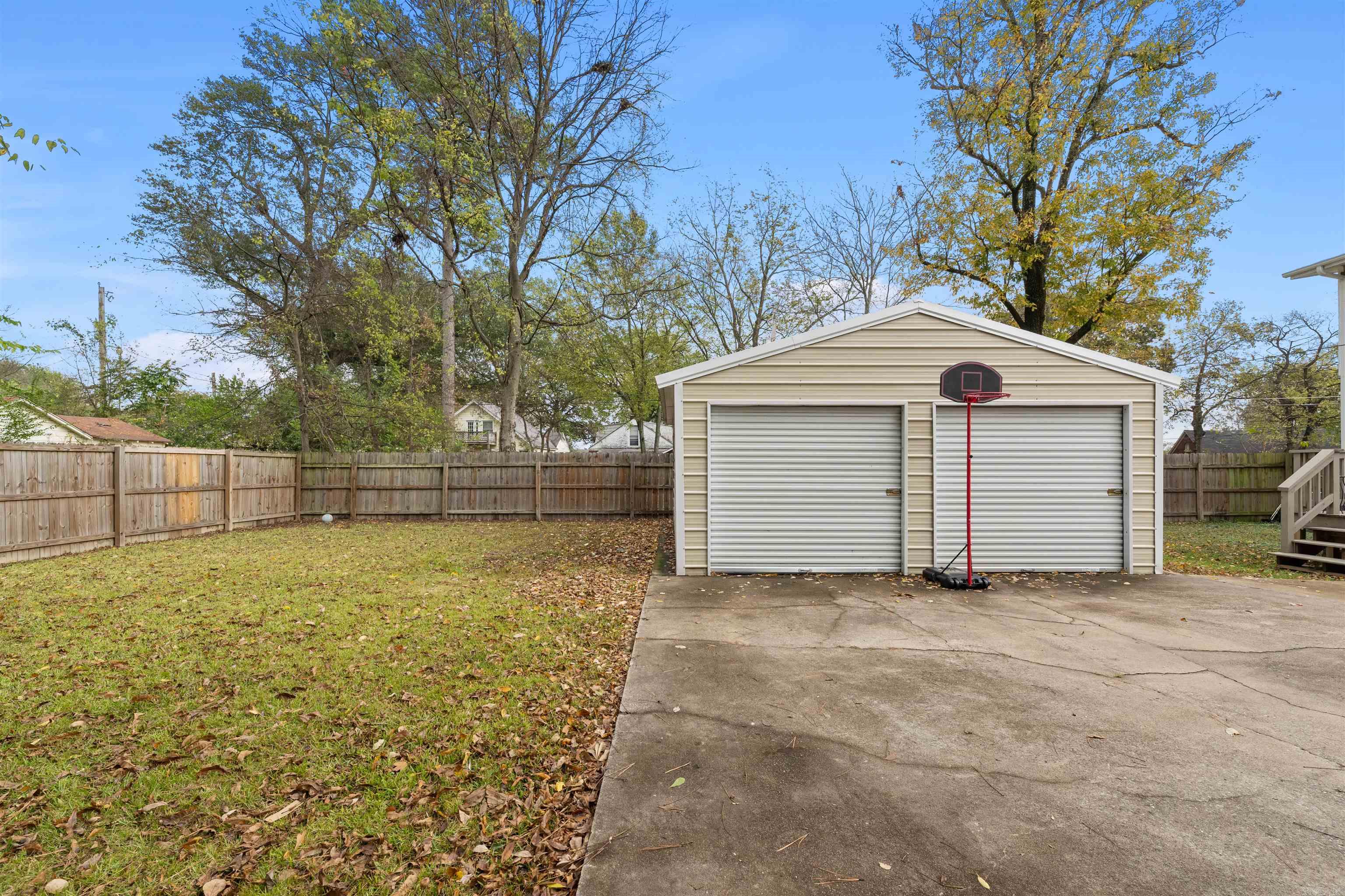 219 W D Ave.  North Little Rock, AR