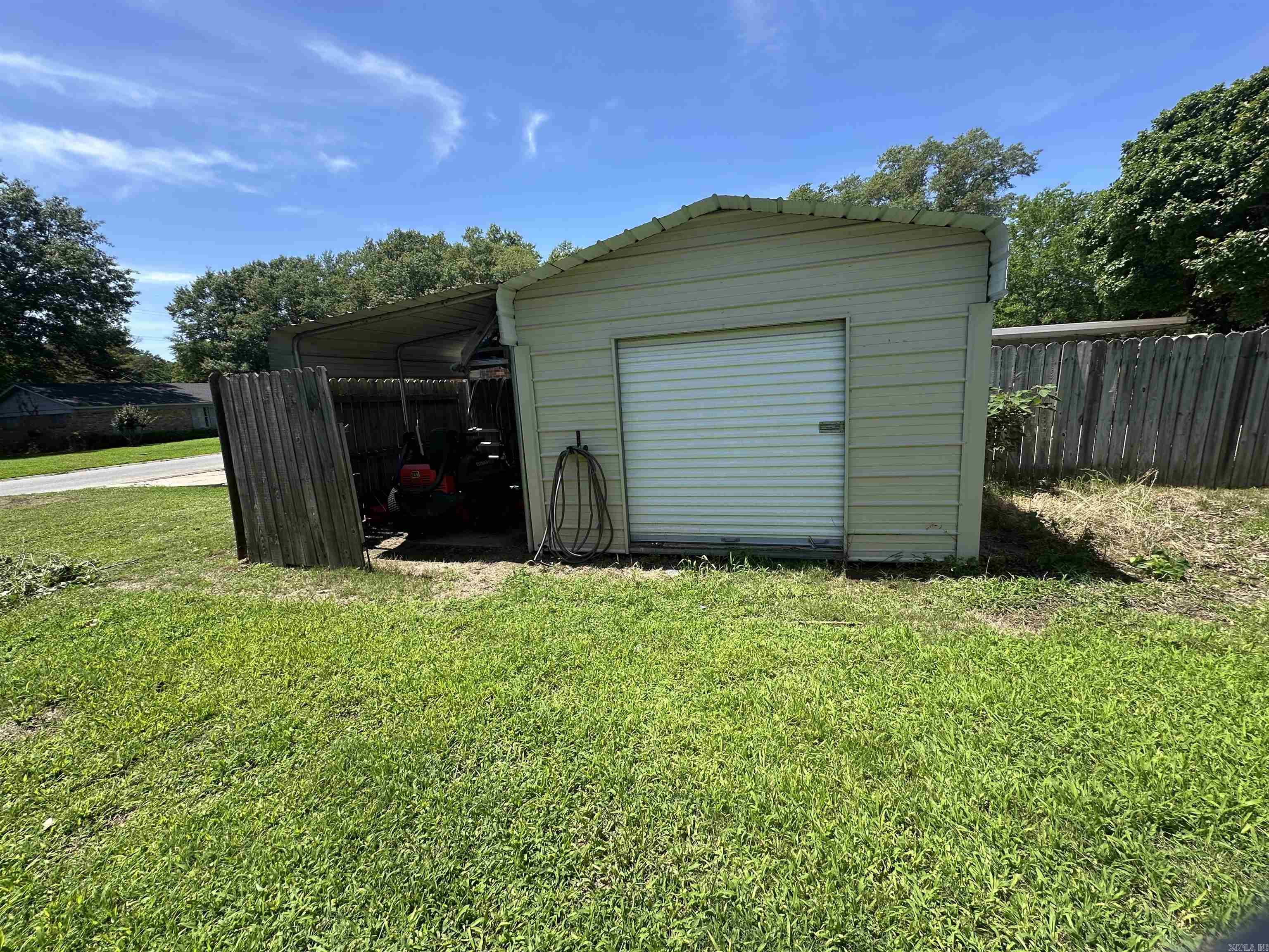 213 S ADCOCK  Dumas, AR
