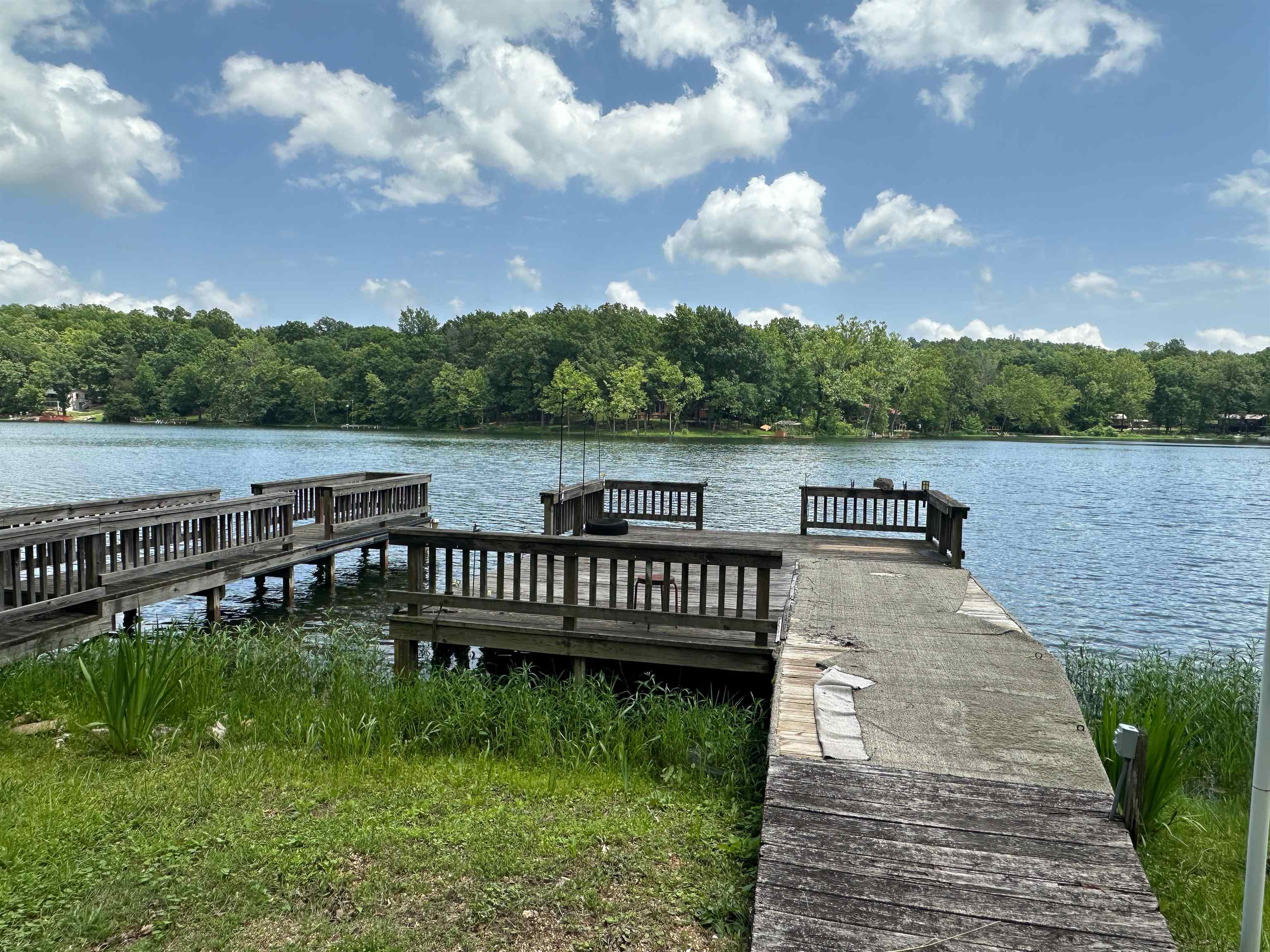 33 W Lakeshore  Cherokee Village, AR