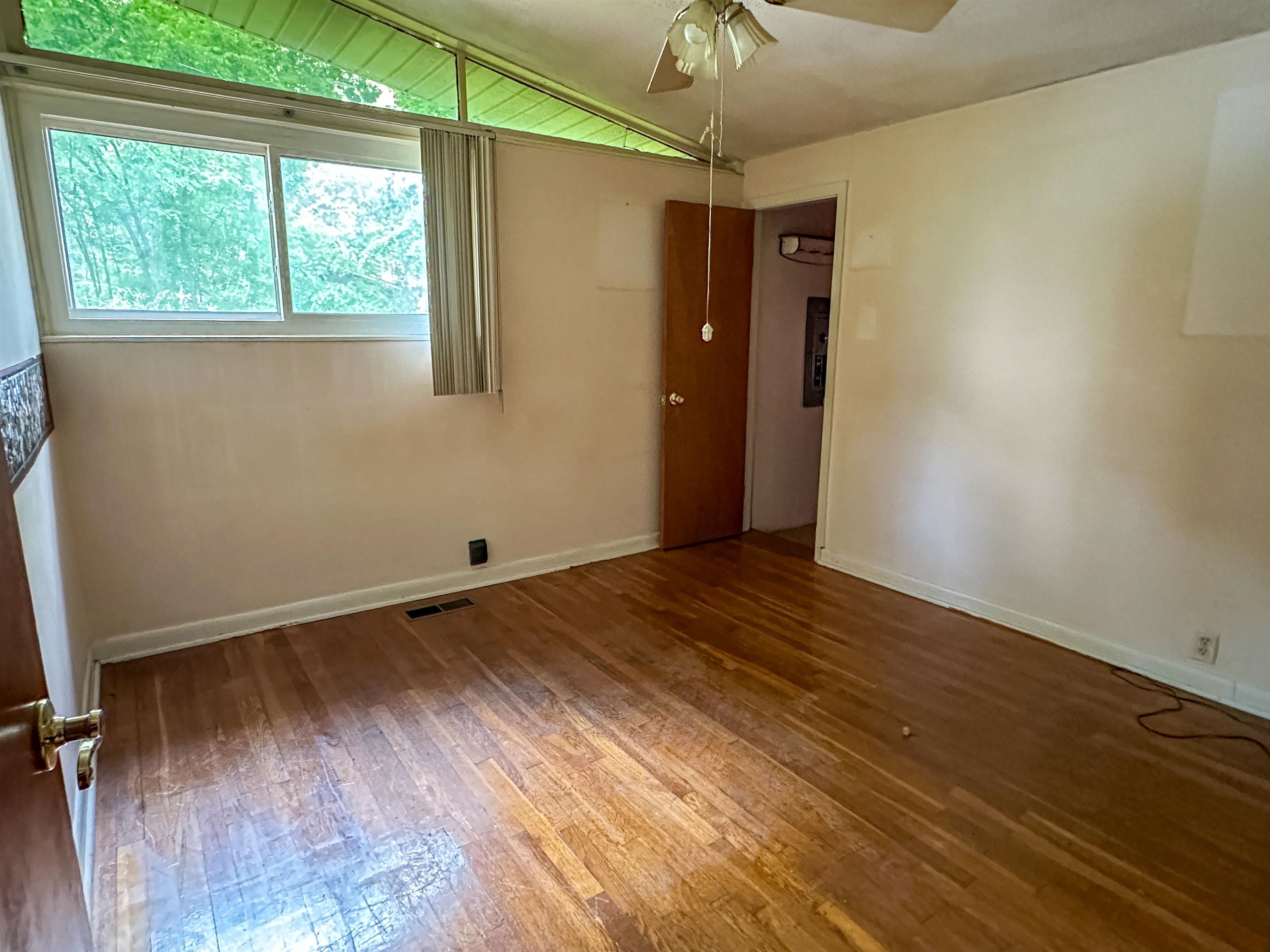 33 W Lakeshore  Cherokee Village, AR