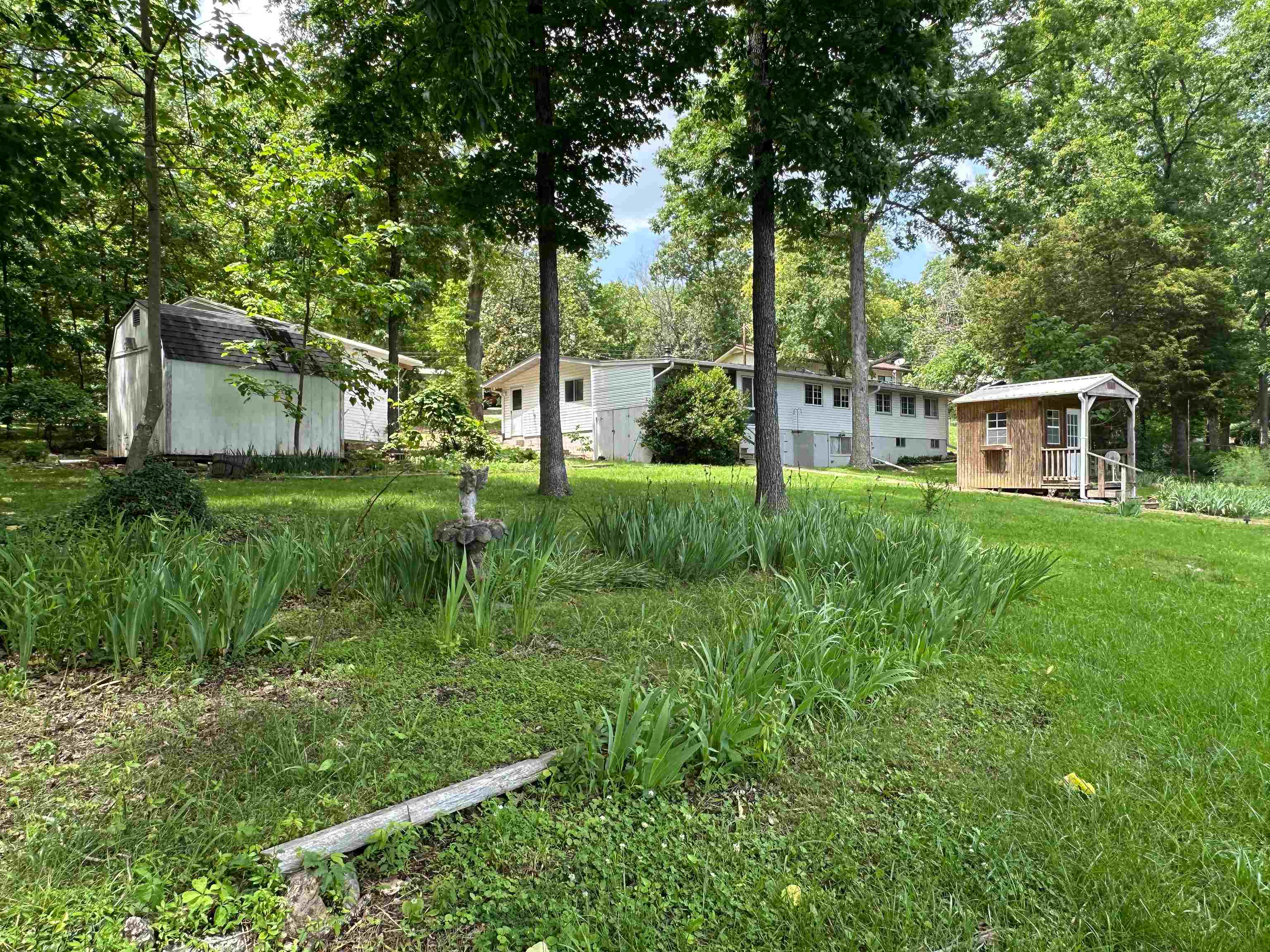 33 W Lakeshore  Cherokee Village, AR