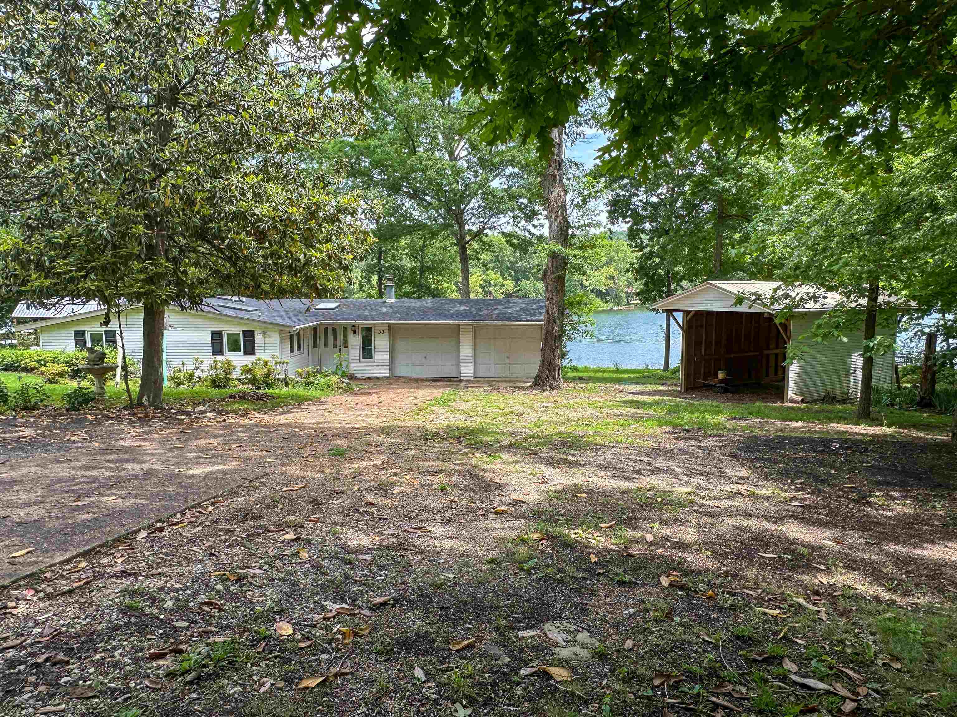 33 W Lakeshore  Cherokee Village, AR