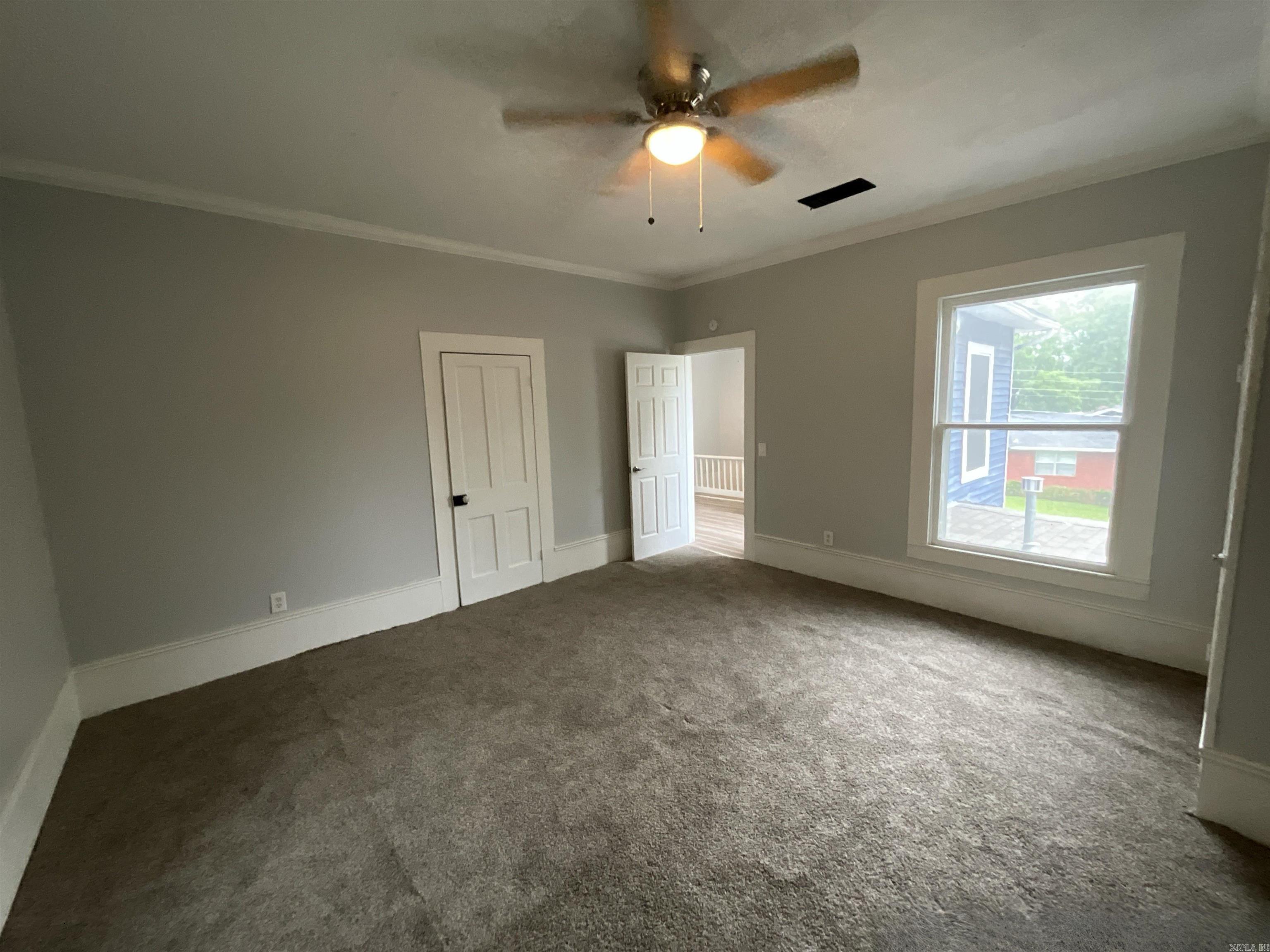 301 W Frazior  Linden, TX