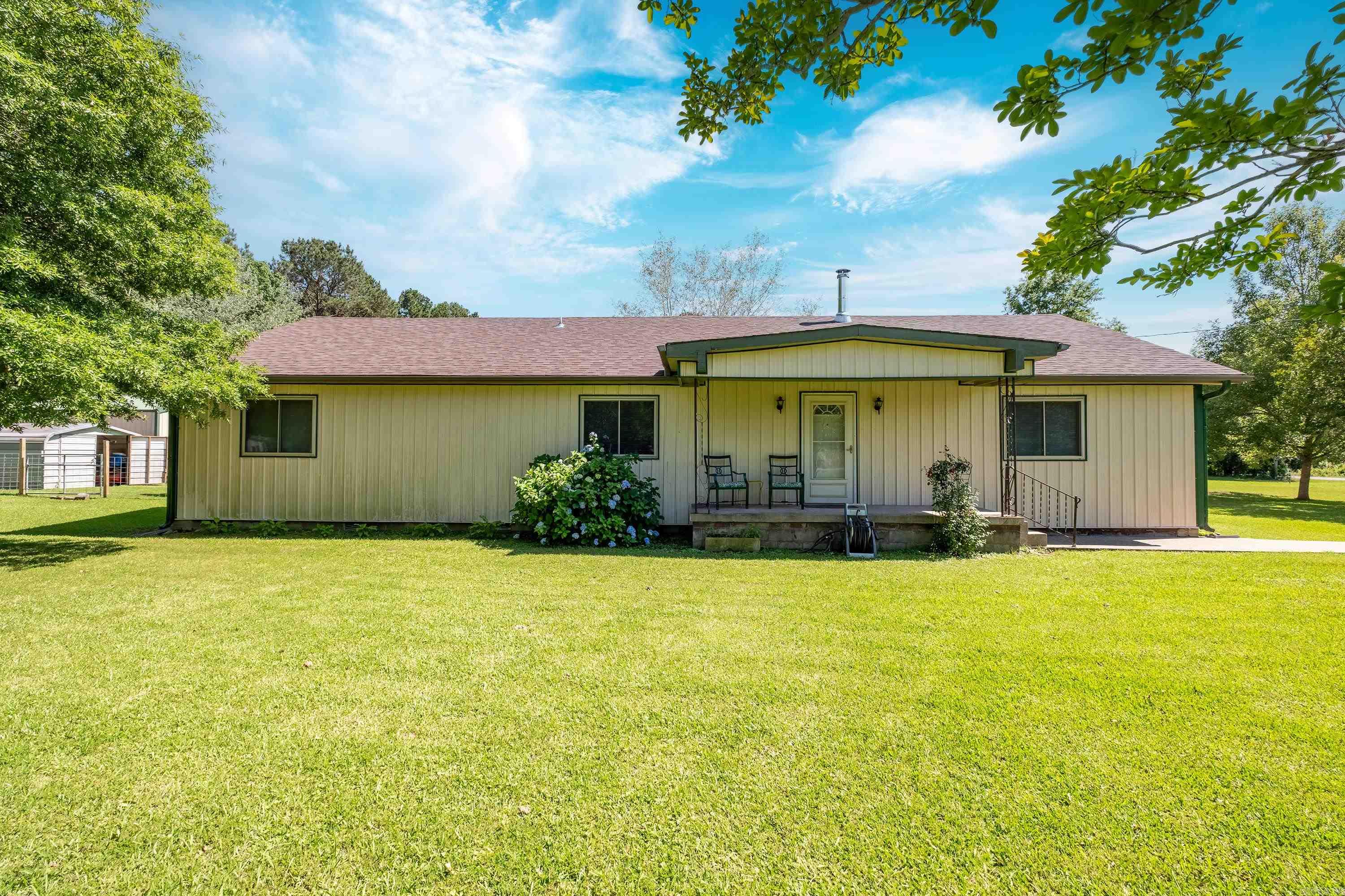 4025  Hensley Rd.  Hensley, AR