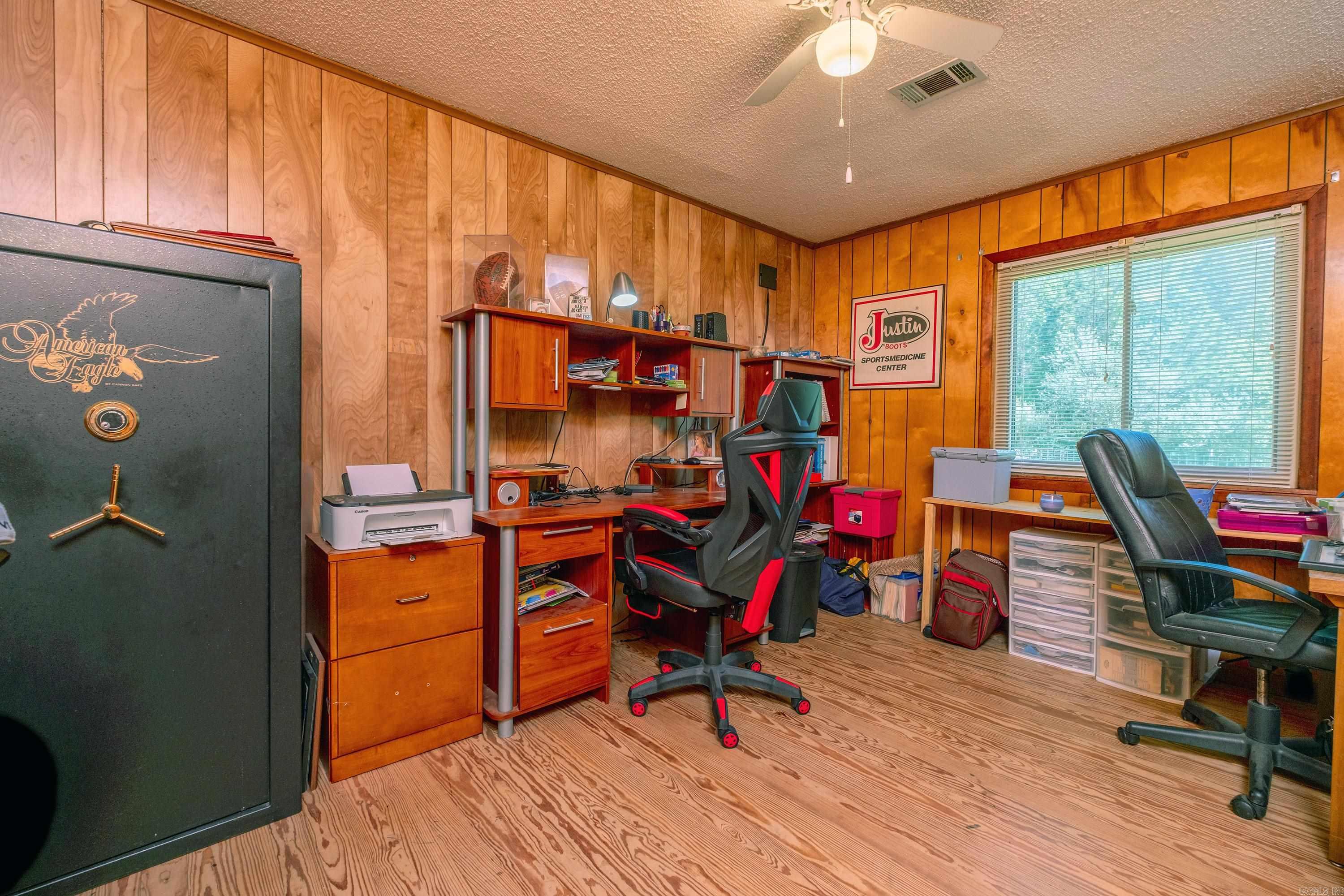 4025  Hensley Rd.  Hensley, AR