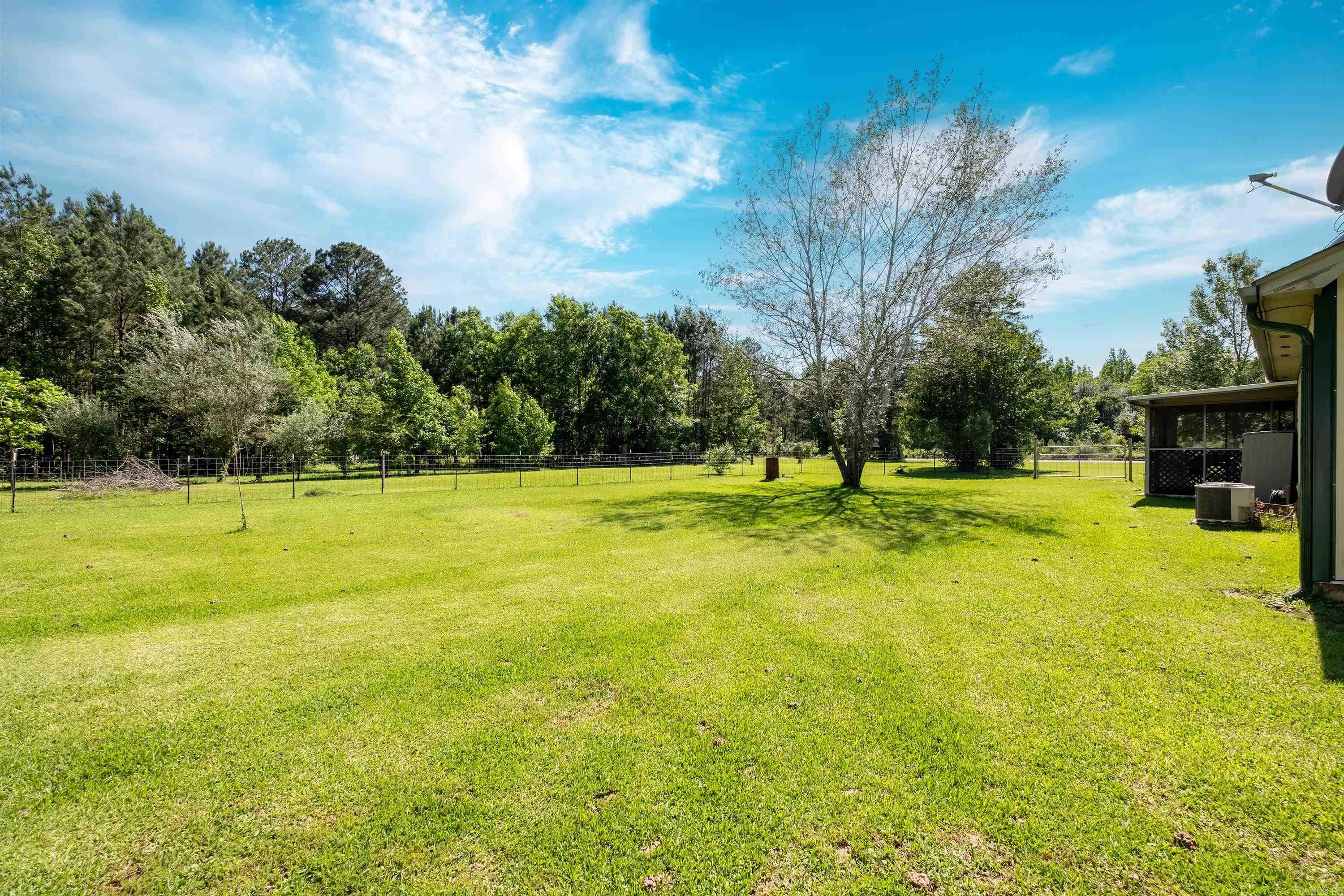4025  Hensley Rd.  Hensley, AR