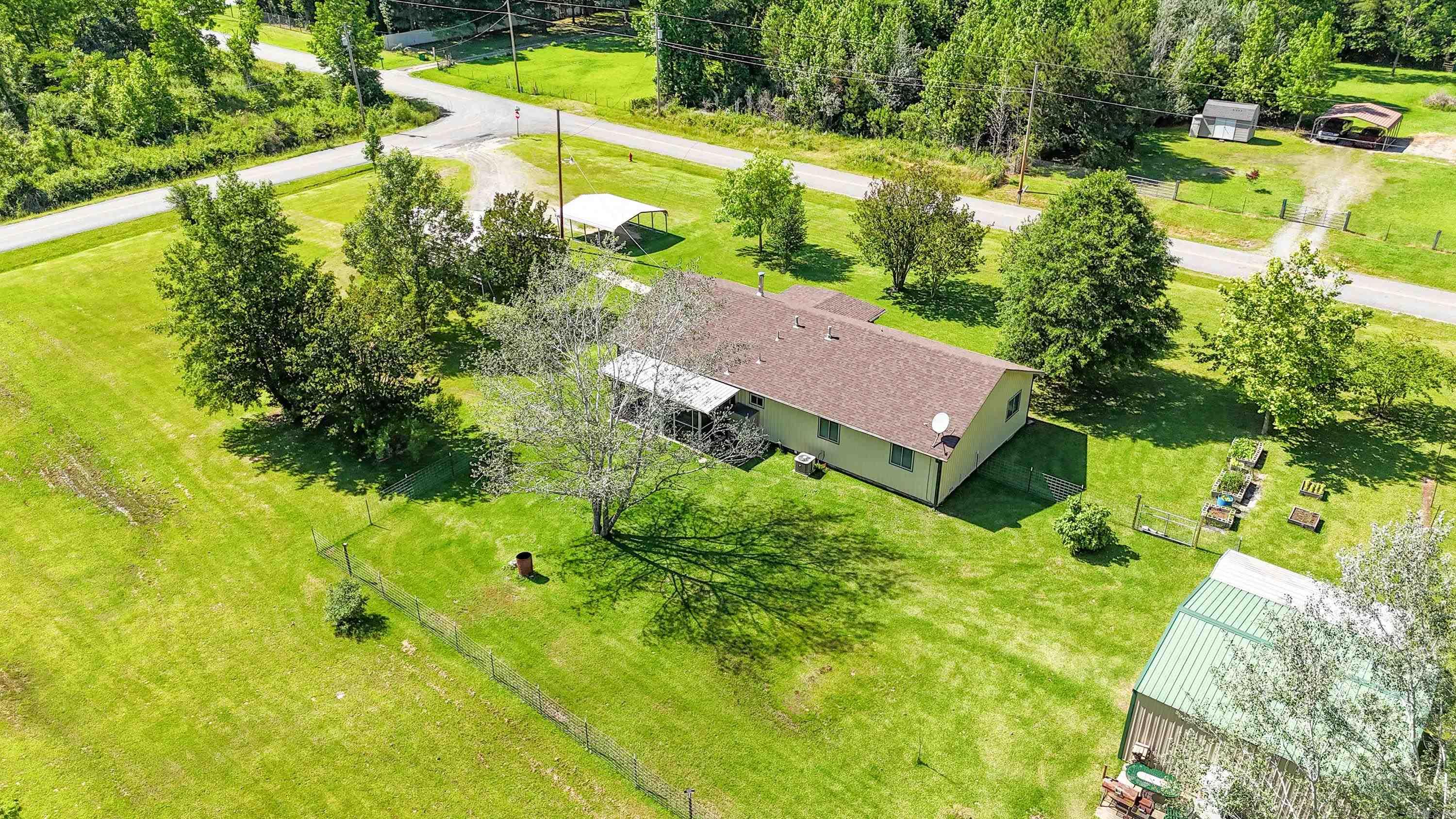 4025  Hensley Rd.  Hensley, AR