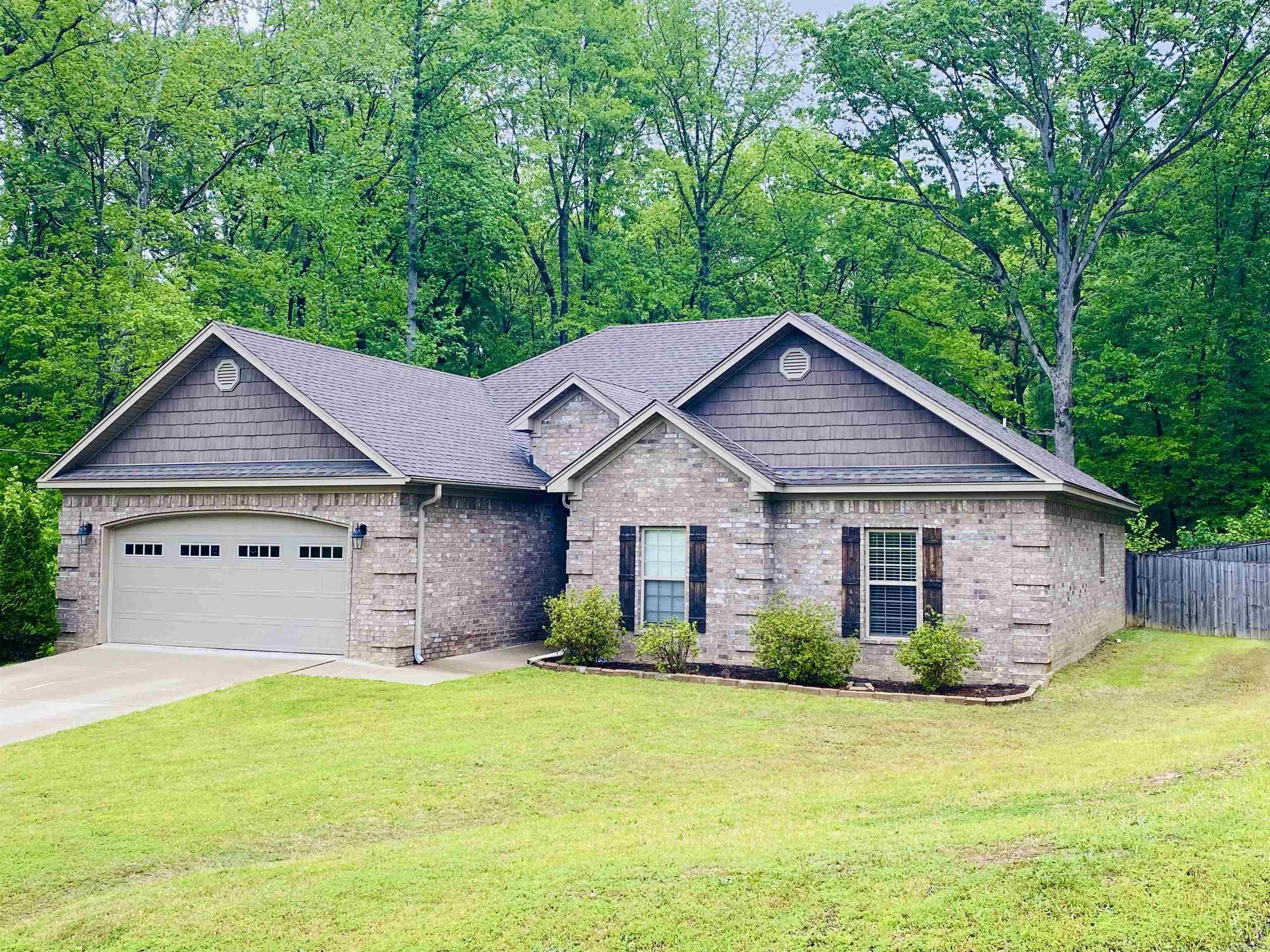 3008  Lilly  Benton, AR