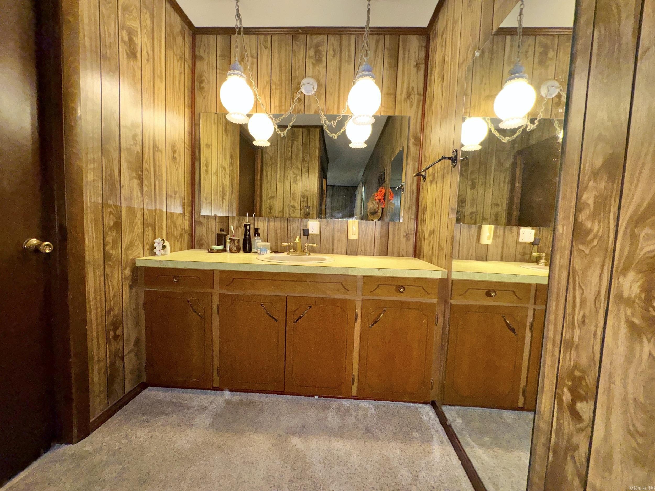 3061 W Highway 84  Umpire, AR