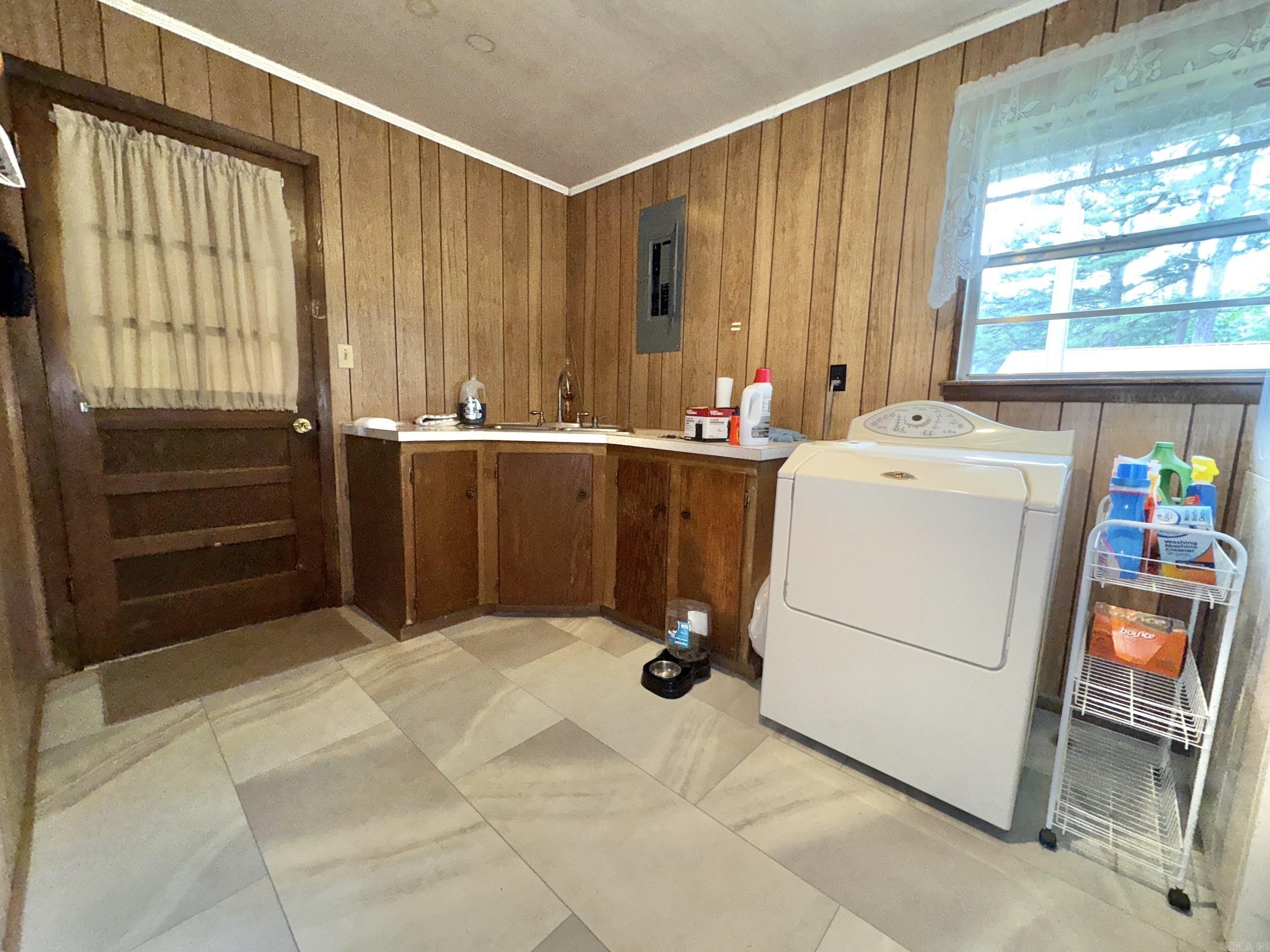 3061 W Highway 84  Umpire, AR