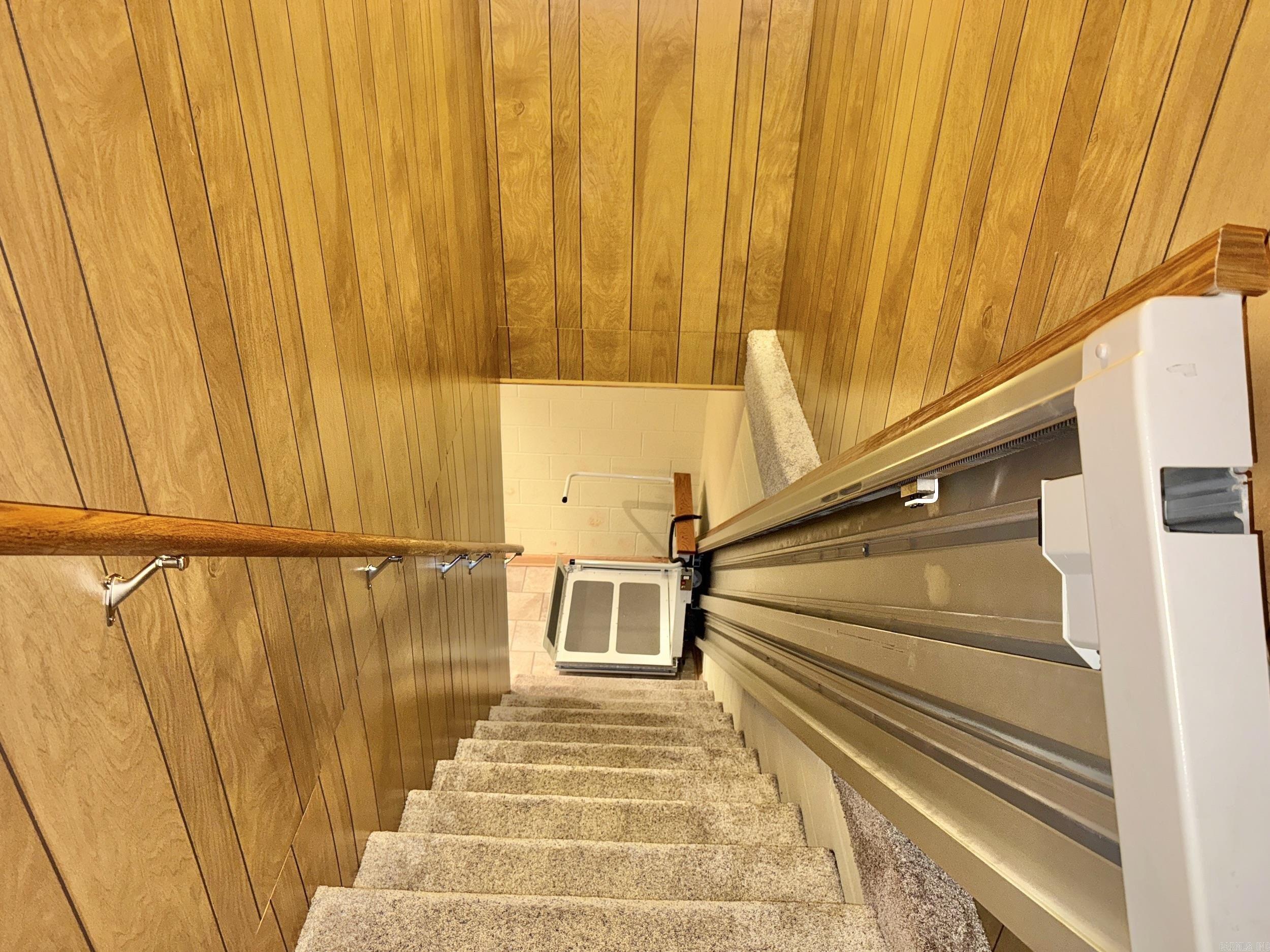 3061 W Highway 84  Umpire, AR