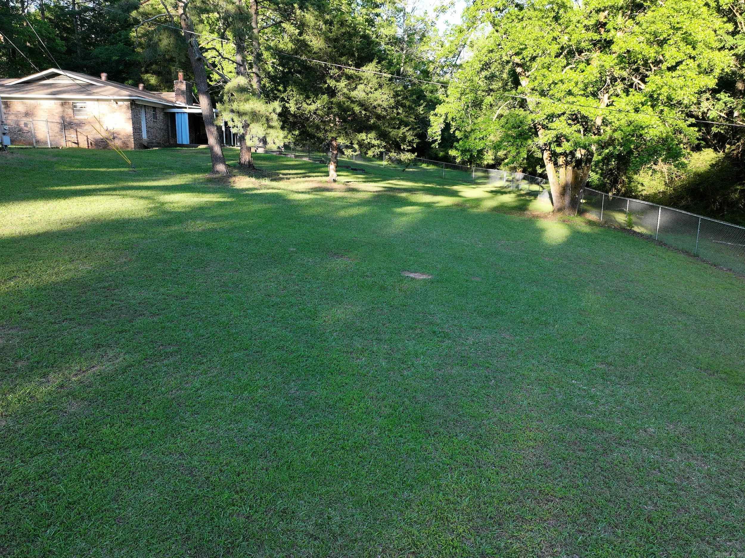 3061 W Highway 84  Umpire, AR
