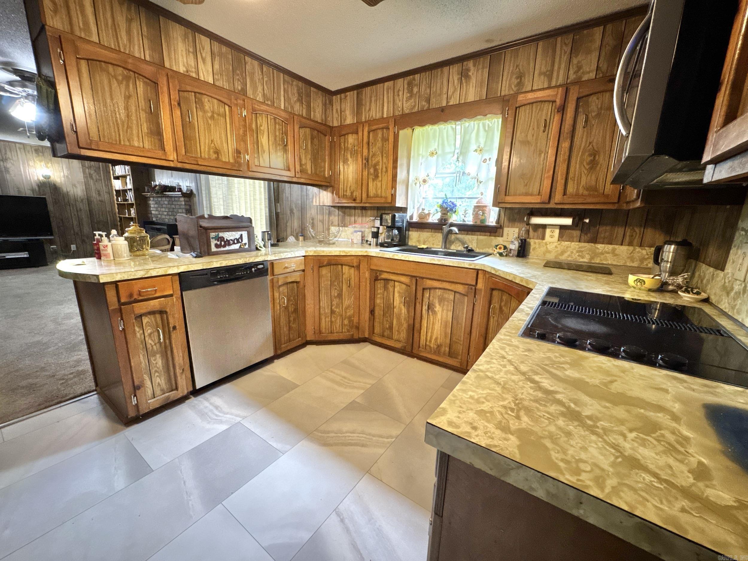 3061 W Highway 84  Umpire, AR