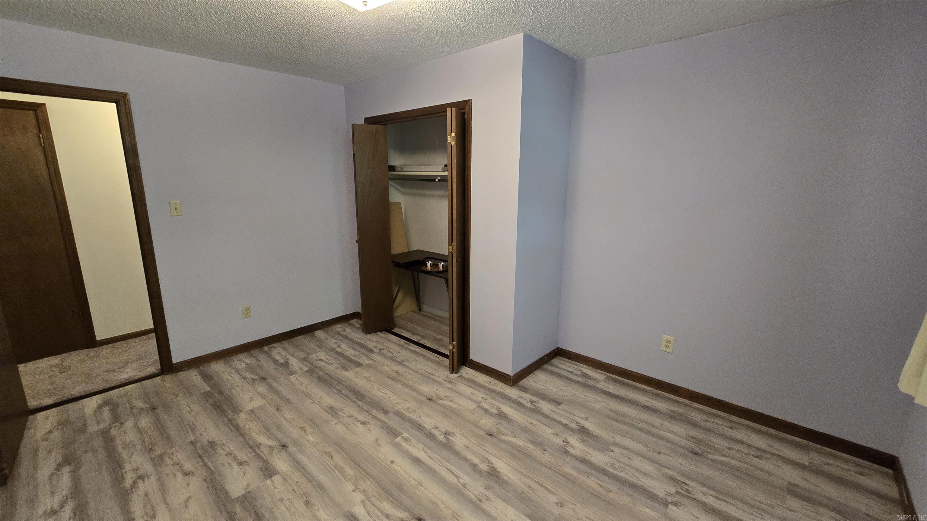 219  Dunlop  Fairfield Bay, AR