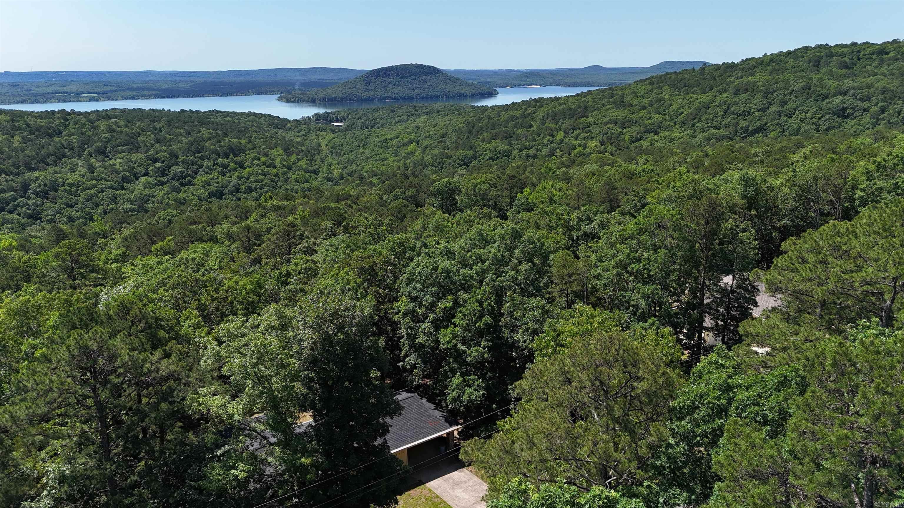 219  Dunlop  Fairfield Bay, AR