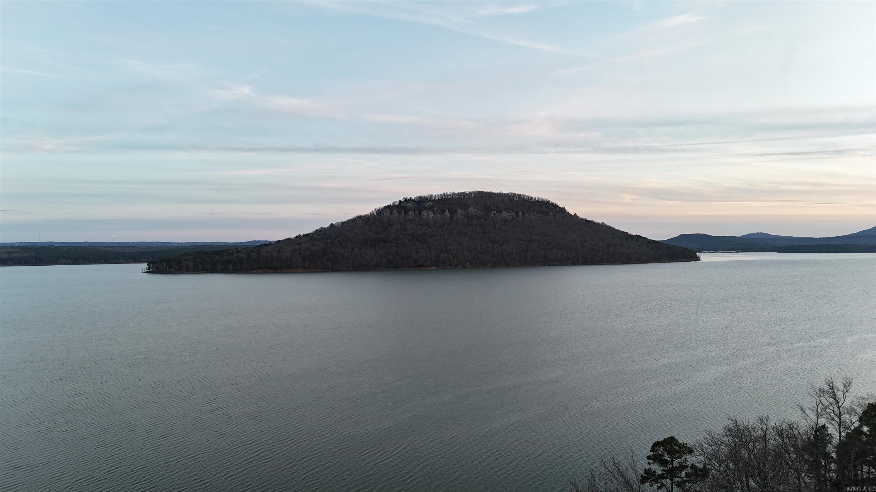 219  Dunlop  Fairfield Bay, AR