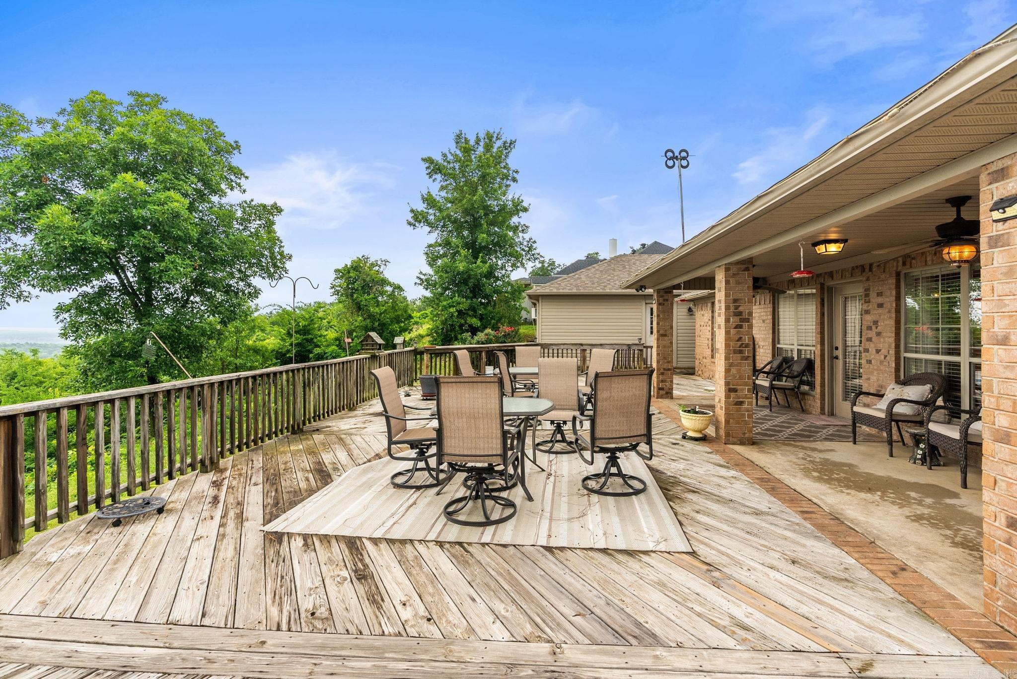 40  Pine Mountain Dr  Conway, AR