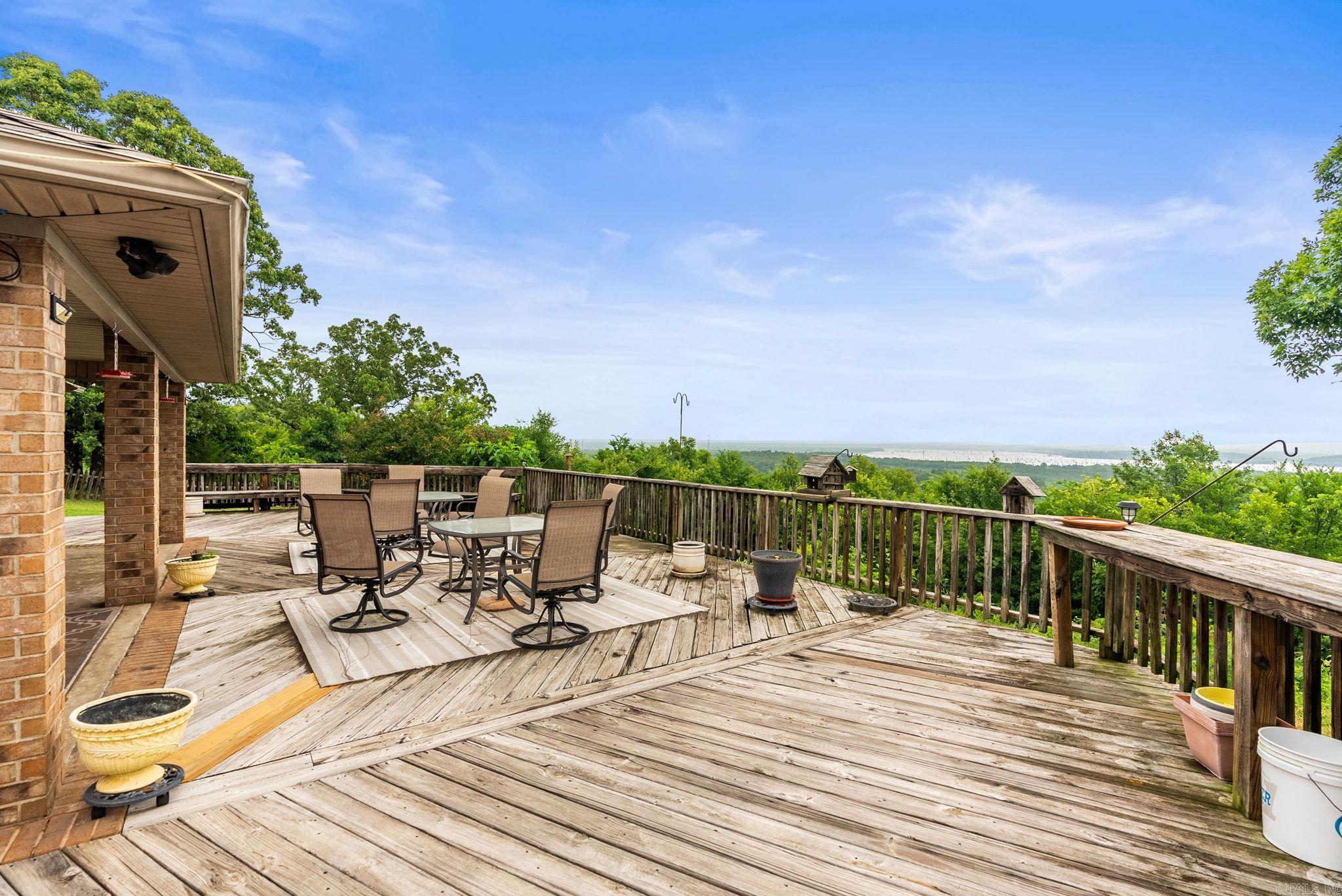 40  Pine Mountain Dr  Conway, AR