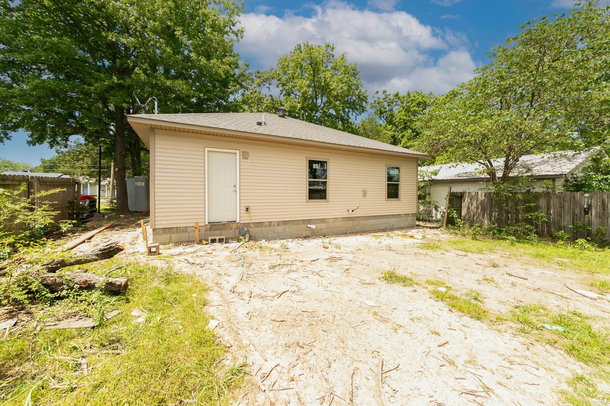 707  N 3RD  Cabot, AR